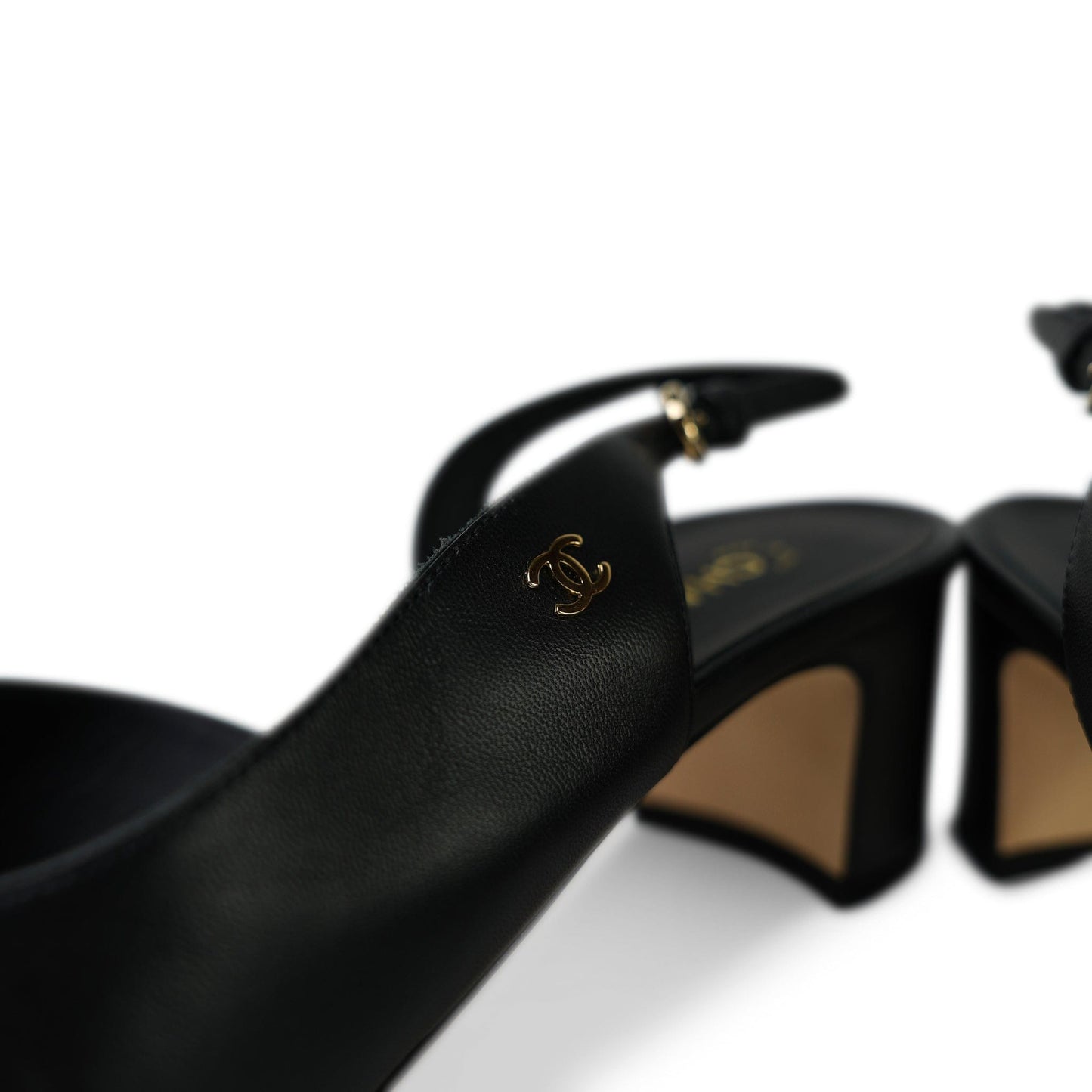 20P Black Lambskin Grosgrain Pearl Cap Toe CC Slingback Pumps Size 39.5