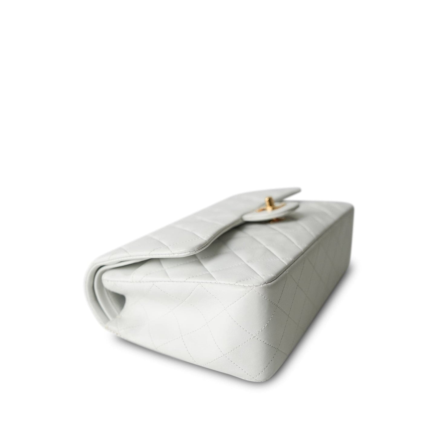 Vintage White Lambskin Quilted Classic Flap Medium GHW