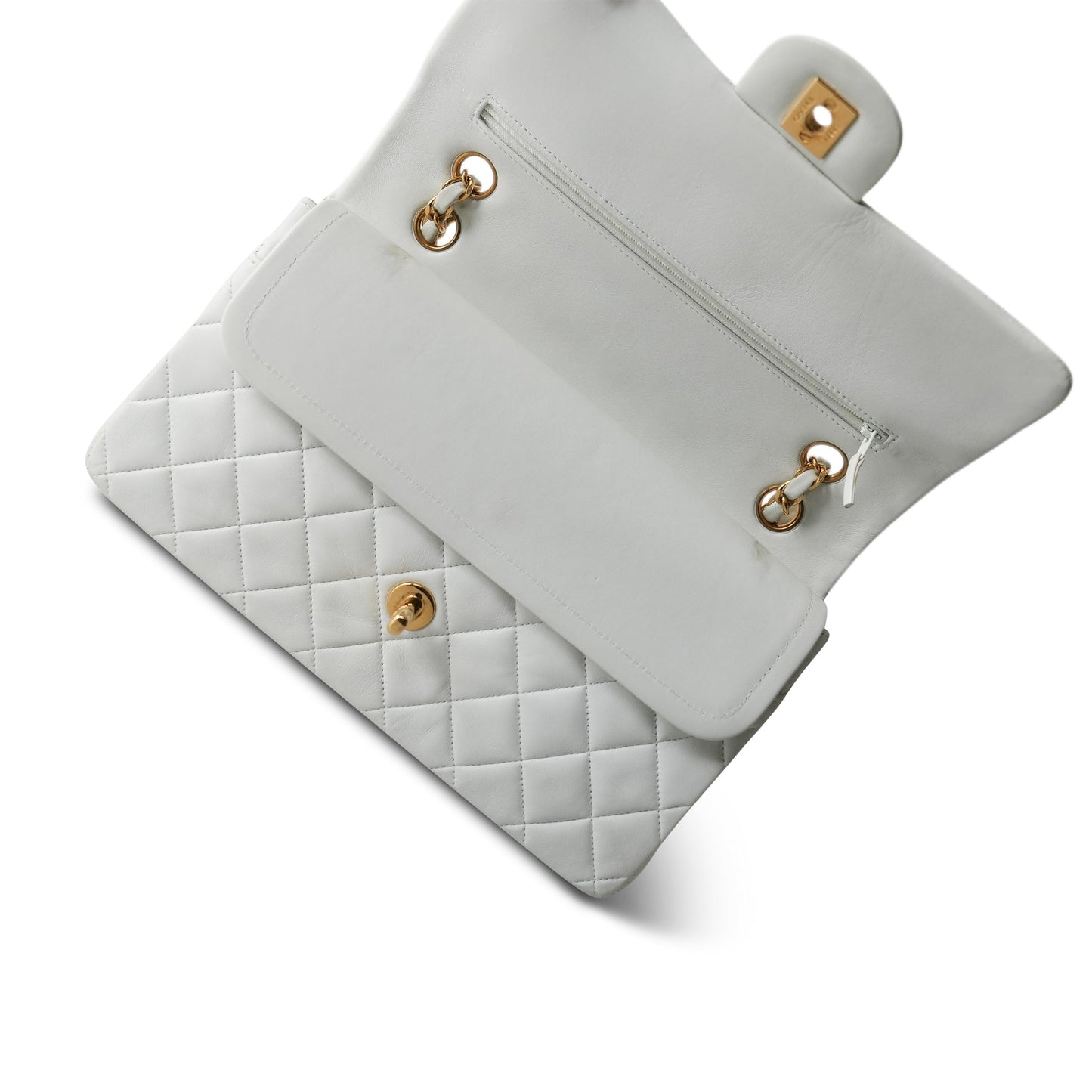 Vintage White Lambskin Quilted Classic Flap Medium GHW