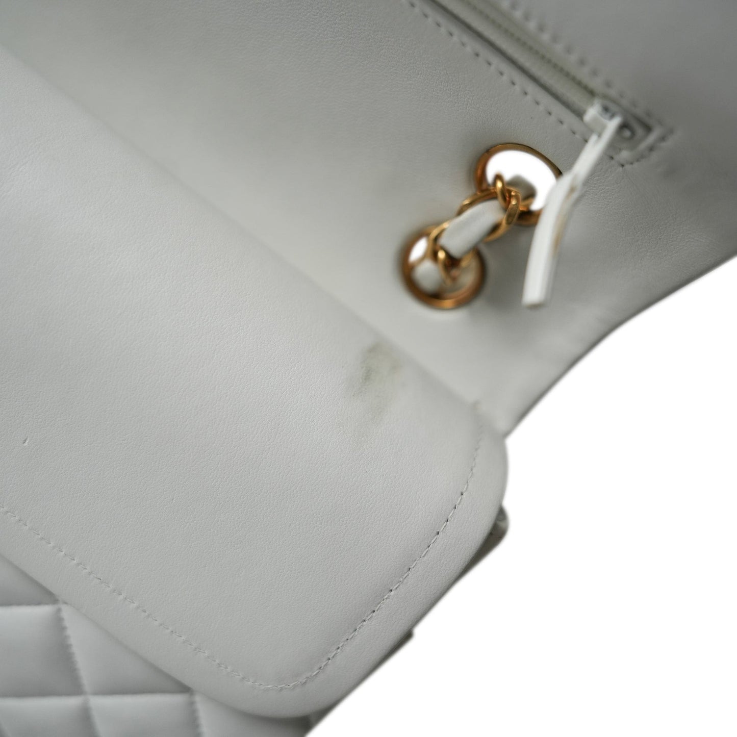 Vintage White Lambskin Quilted Classic Flap Medium GHW