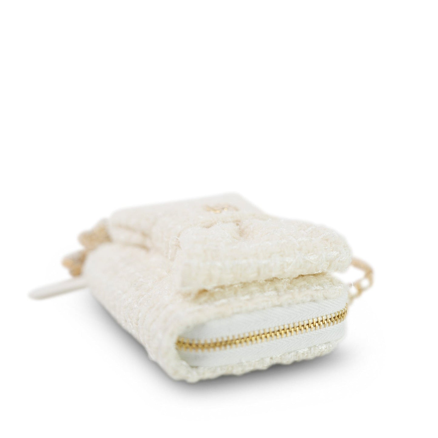 White Tweed Quilted Bow Card Holder On Chain Light Gold Hardware