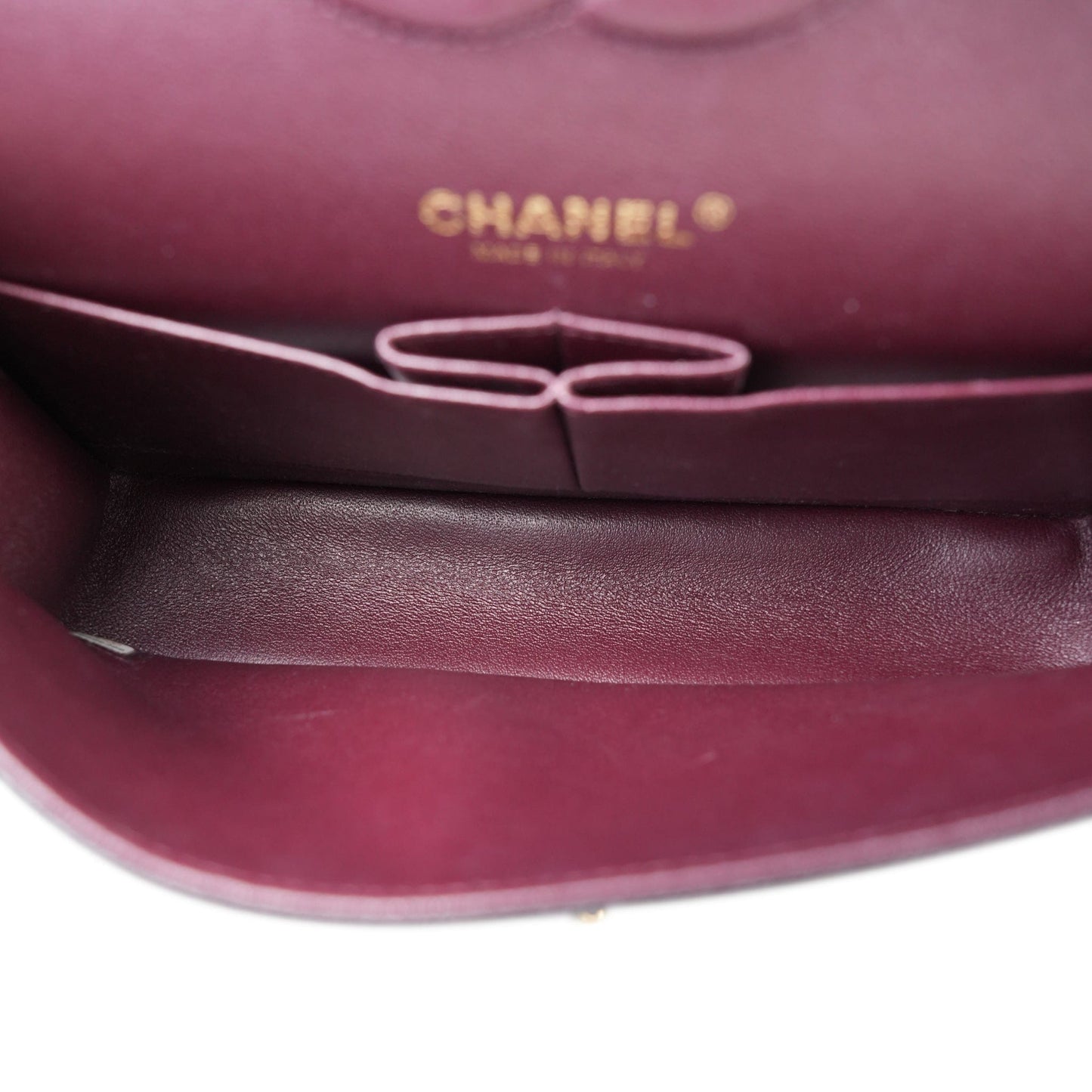 20S Black Caviar Quilted Classic Flap Medium Gold Hardware