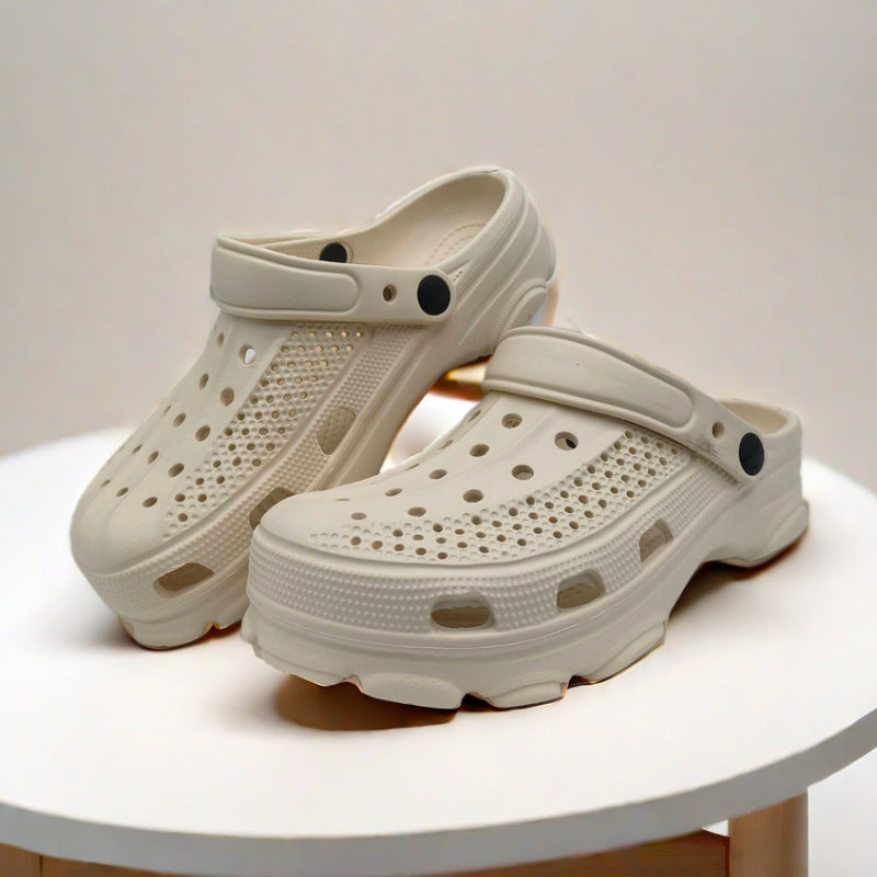 Simple Home-Wear Clogs