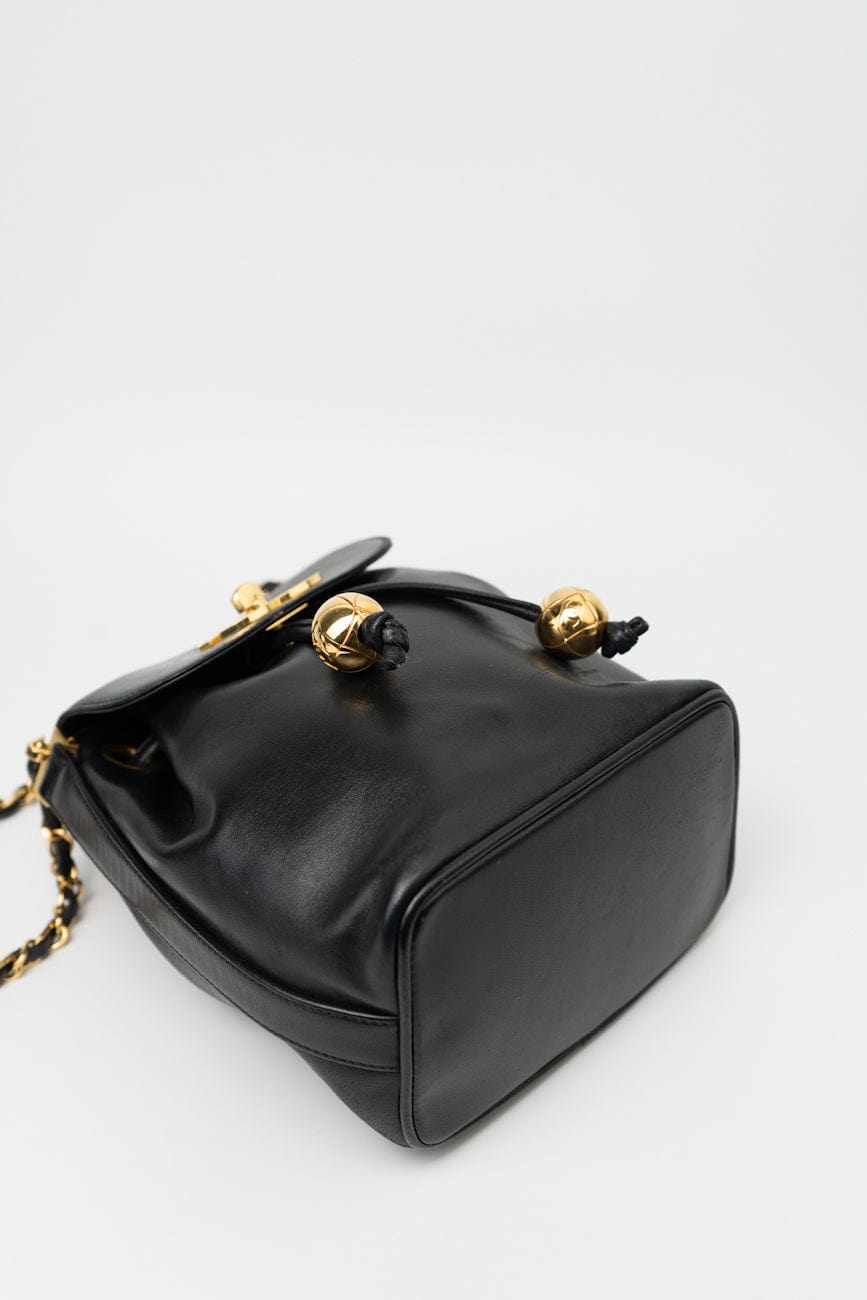 Vintage Black Lambskin Drawstring Cross Body Bag Gold Hardware