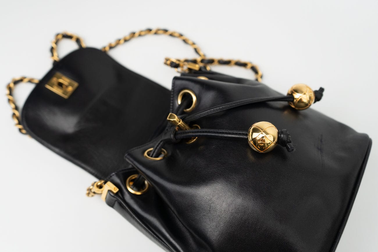 Vintage Black Lambskin Drawstring Cross Body Bag Gold Hardware