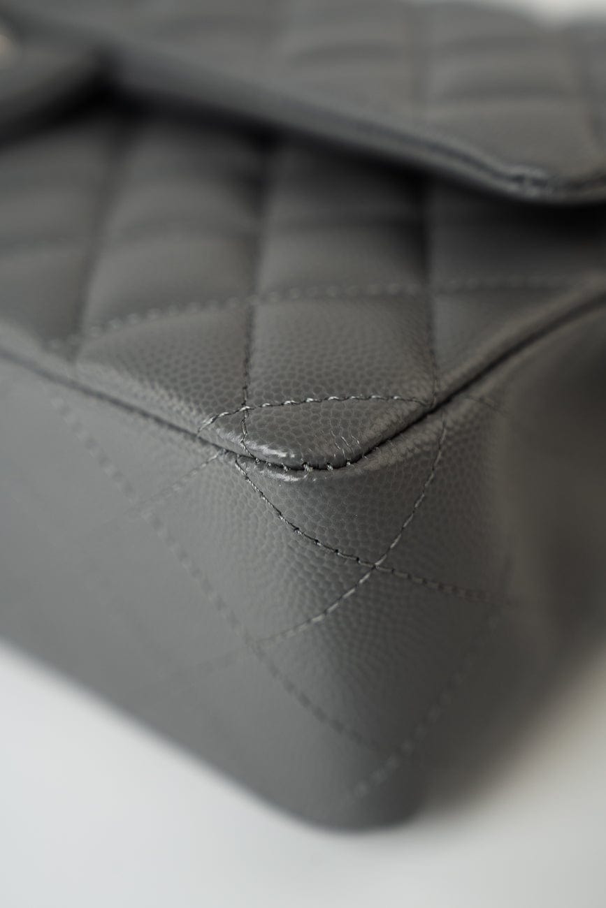 17B Grey Caviar Quilted Classic Flap Medium Silver Hardware