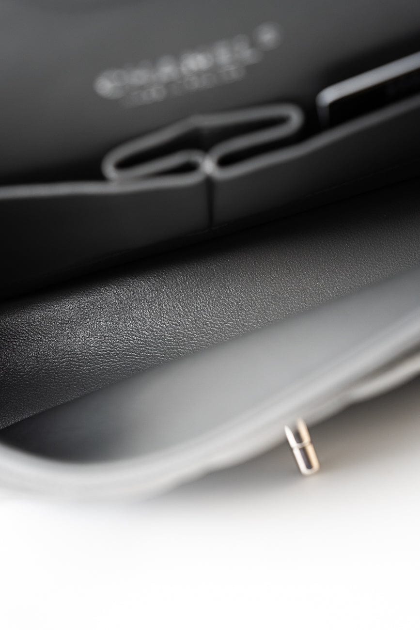 17B Grey Caviar Quilted Classic Flap Medium Silver Hardware