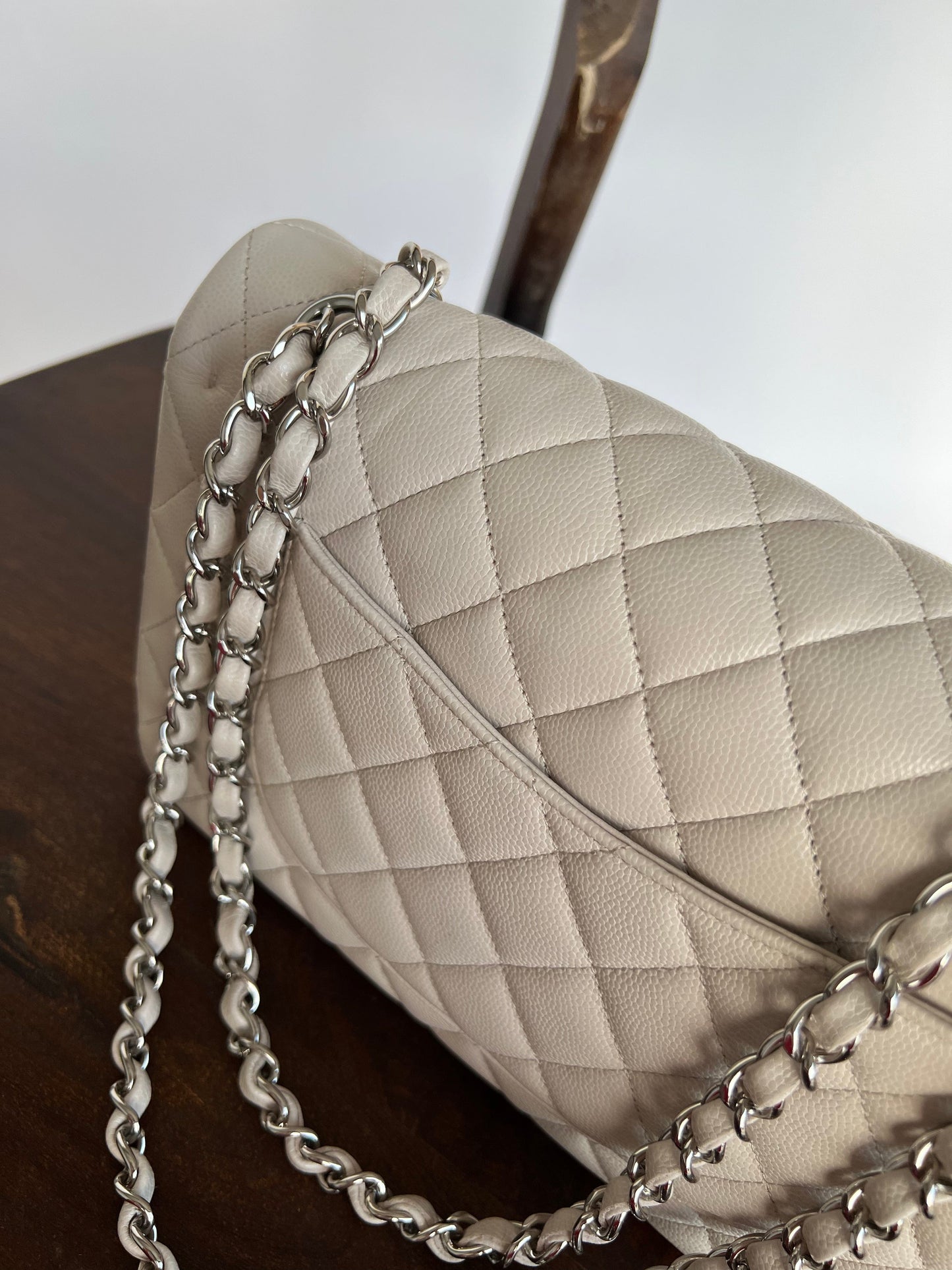 20B Ivory Caviar Quilted Classic Flap Medium Silver Hardware