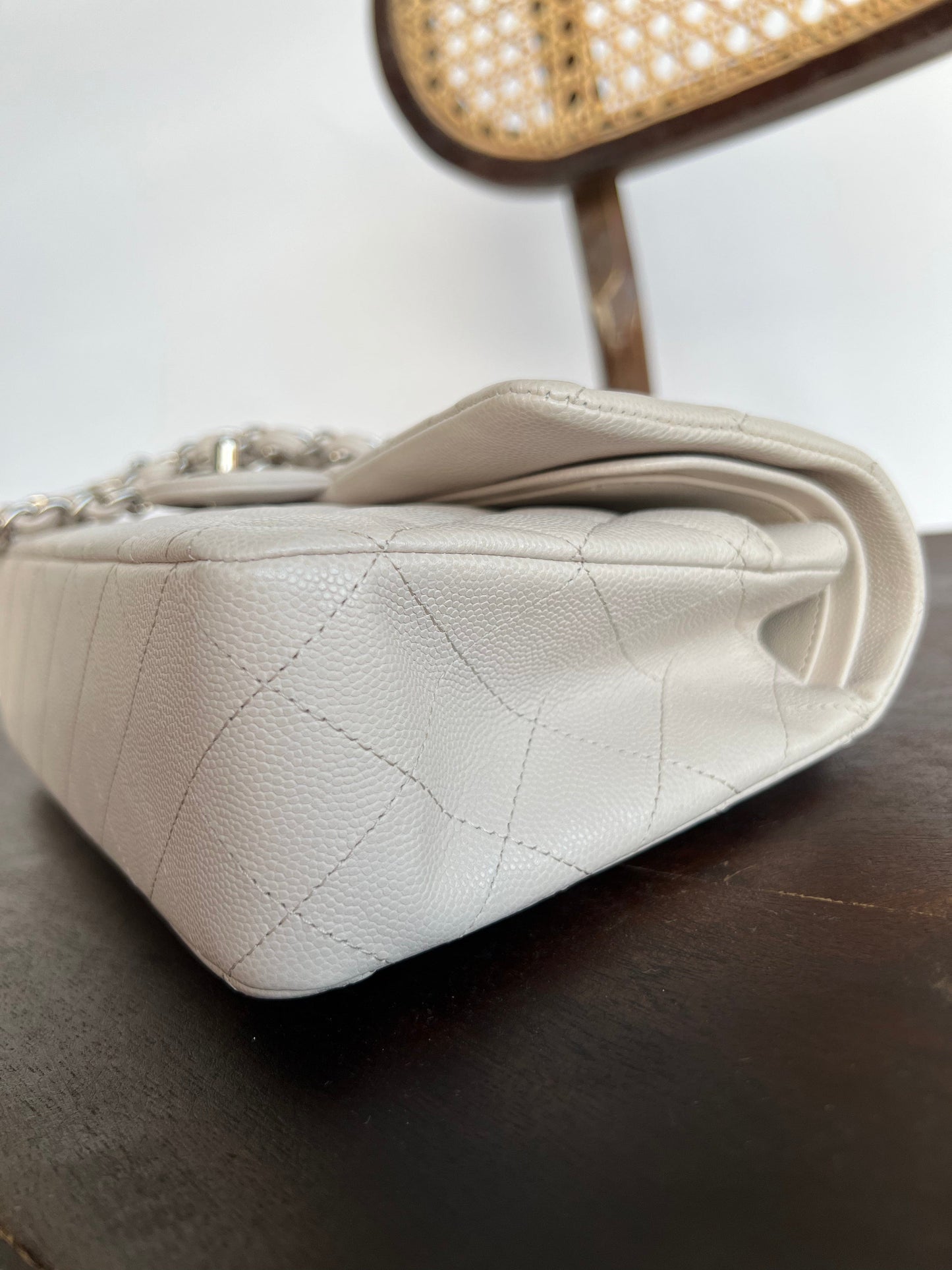 20B Ivory Caviar Quilted Classic Flap Medium Silver Hardware