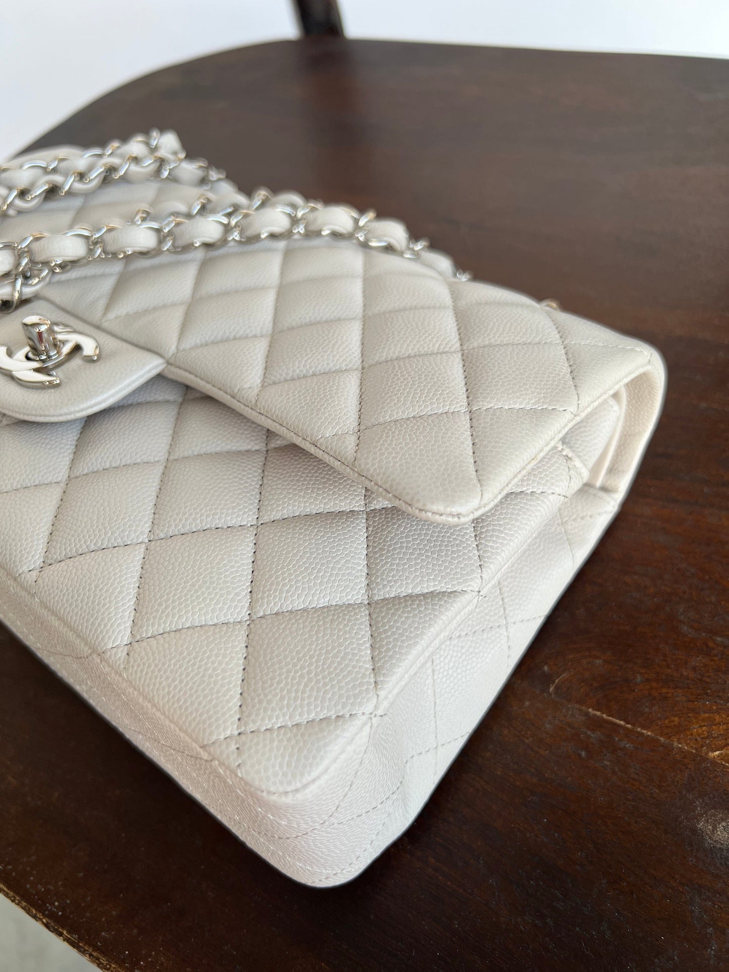20B Ivory Caviar Quilted Classic Flap Medium Silver Hardware