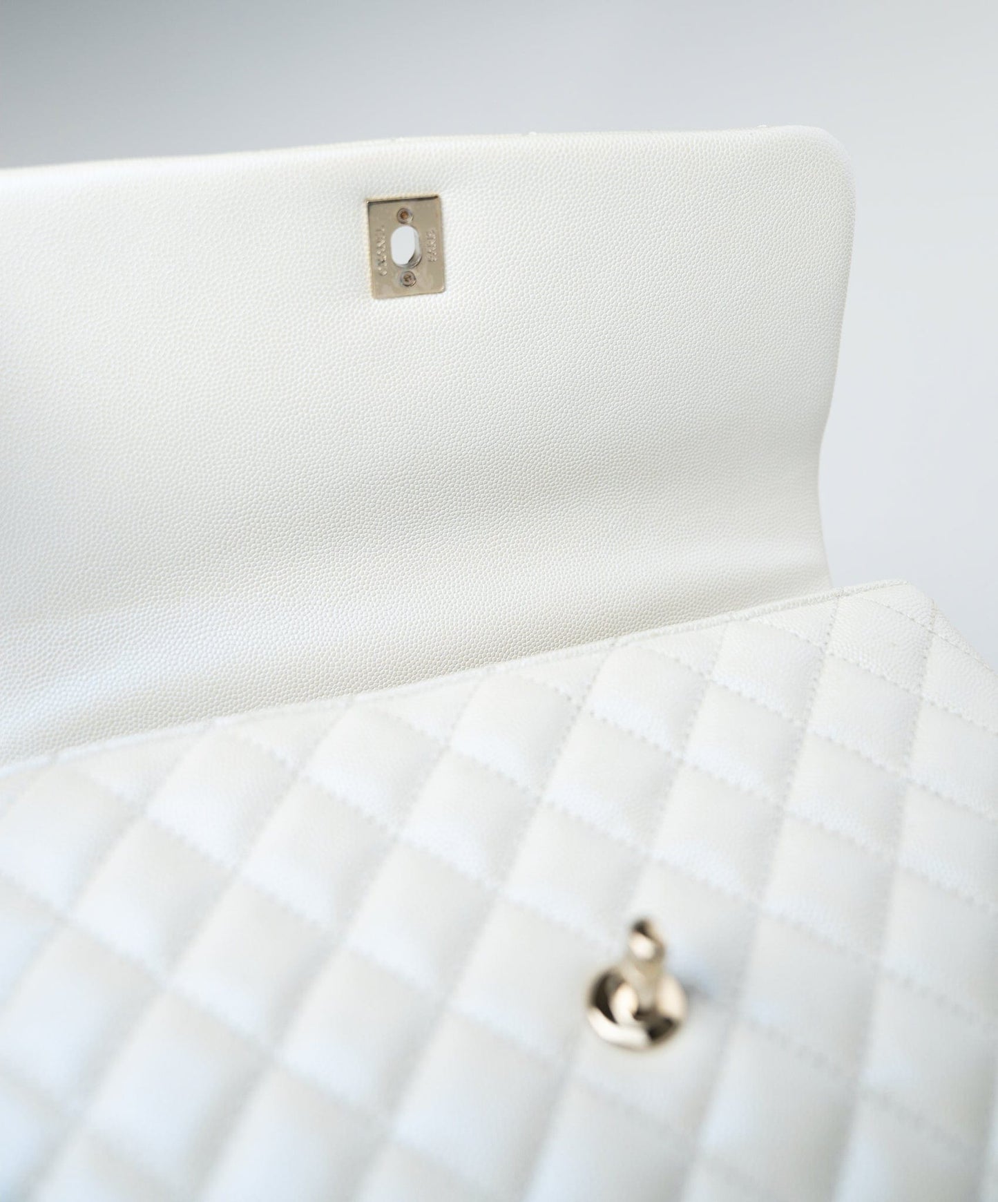 20K Iridescent White Caviar Quilted Coco Handle Medium Light Gold Hardware