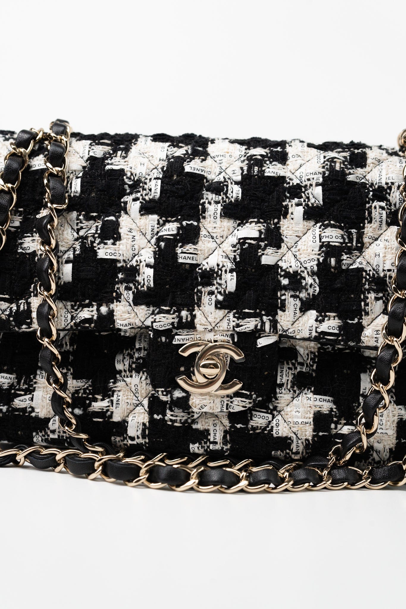 20S Ecru Black & White Tweed Quilted Medium Classic Flap LGHW