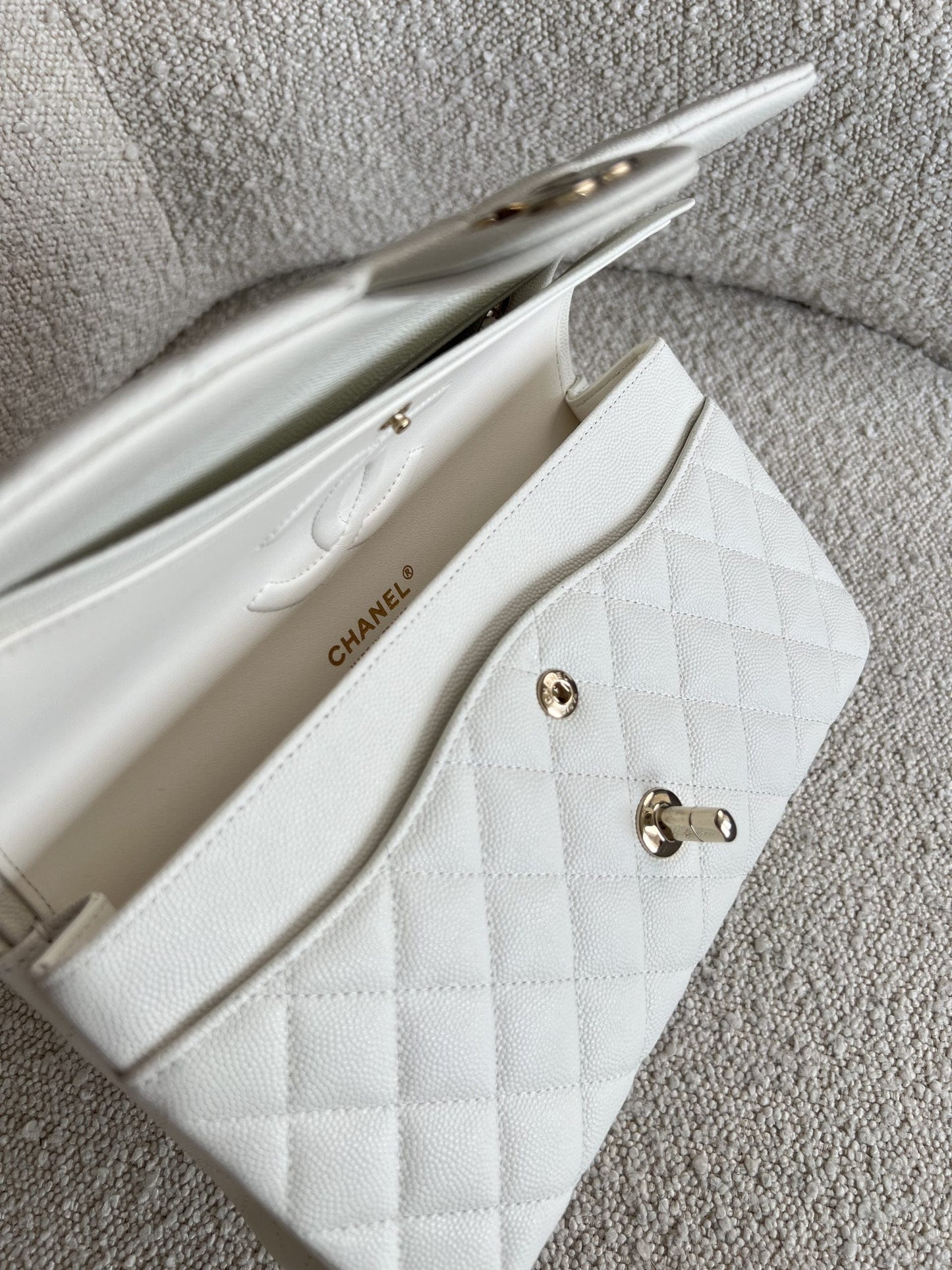21A White Caviar Quilted Classic Flap Medium LGHW