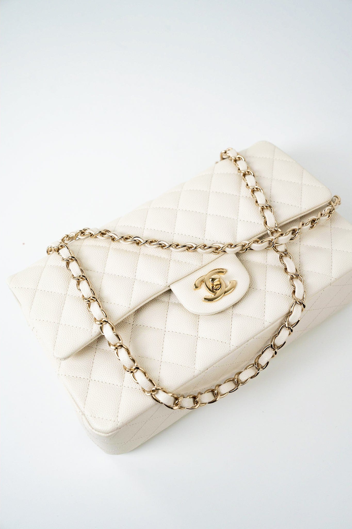 21A White/ Ivory Caviar Quilted Classic Flap Medium Light Gold Hardware