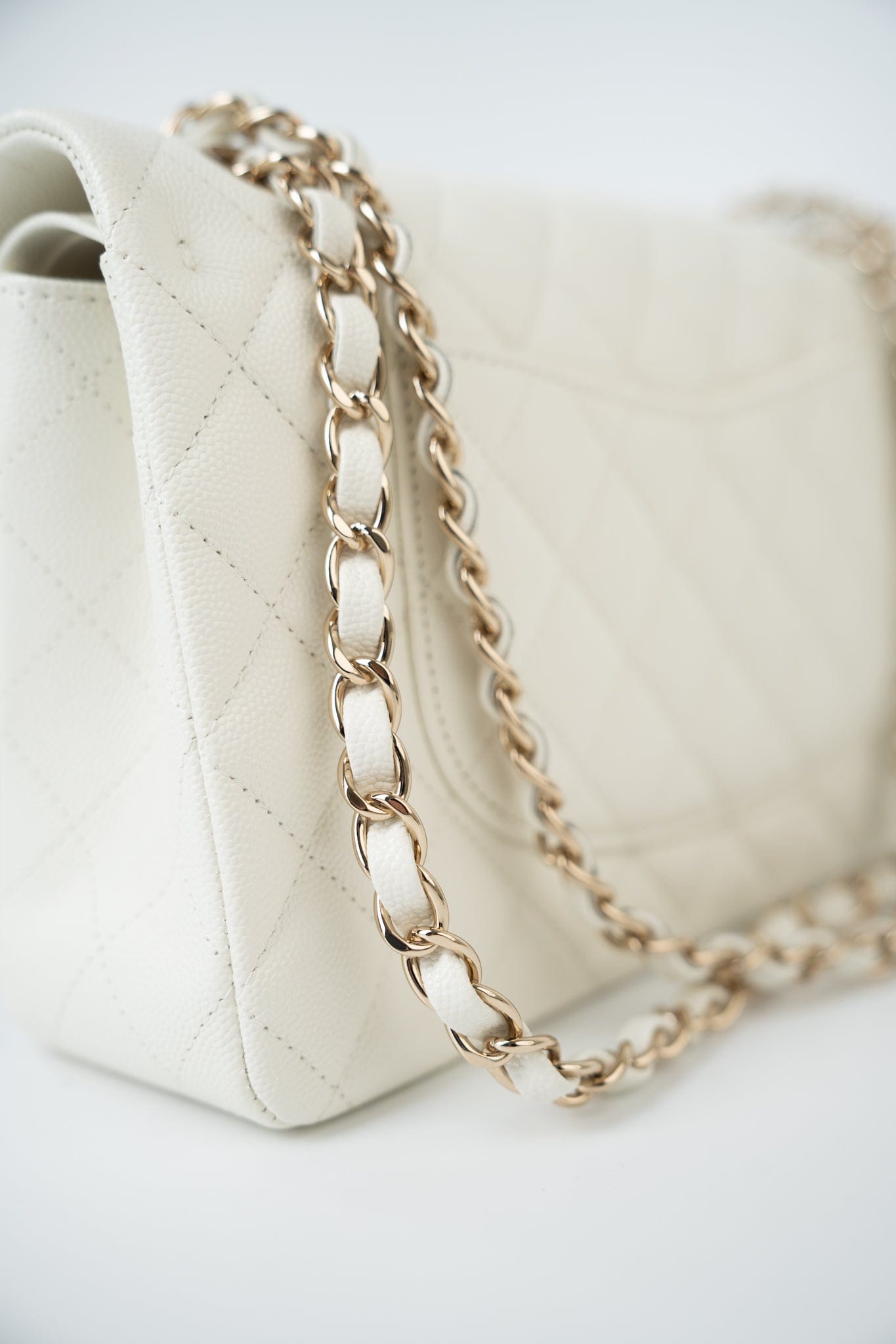 21A White/ Ivory Caviar Quilted Classic Flap Medium Light Gold Hardware