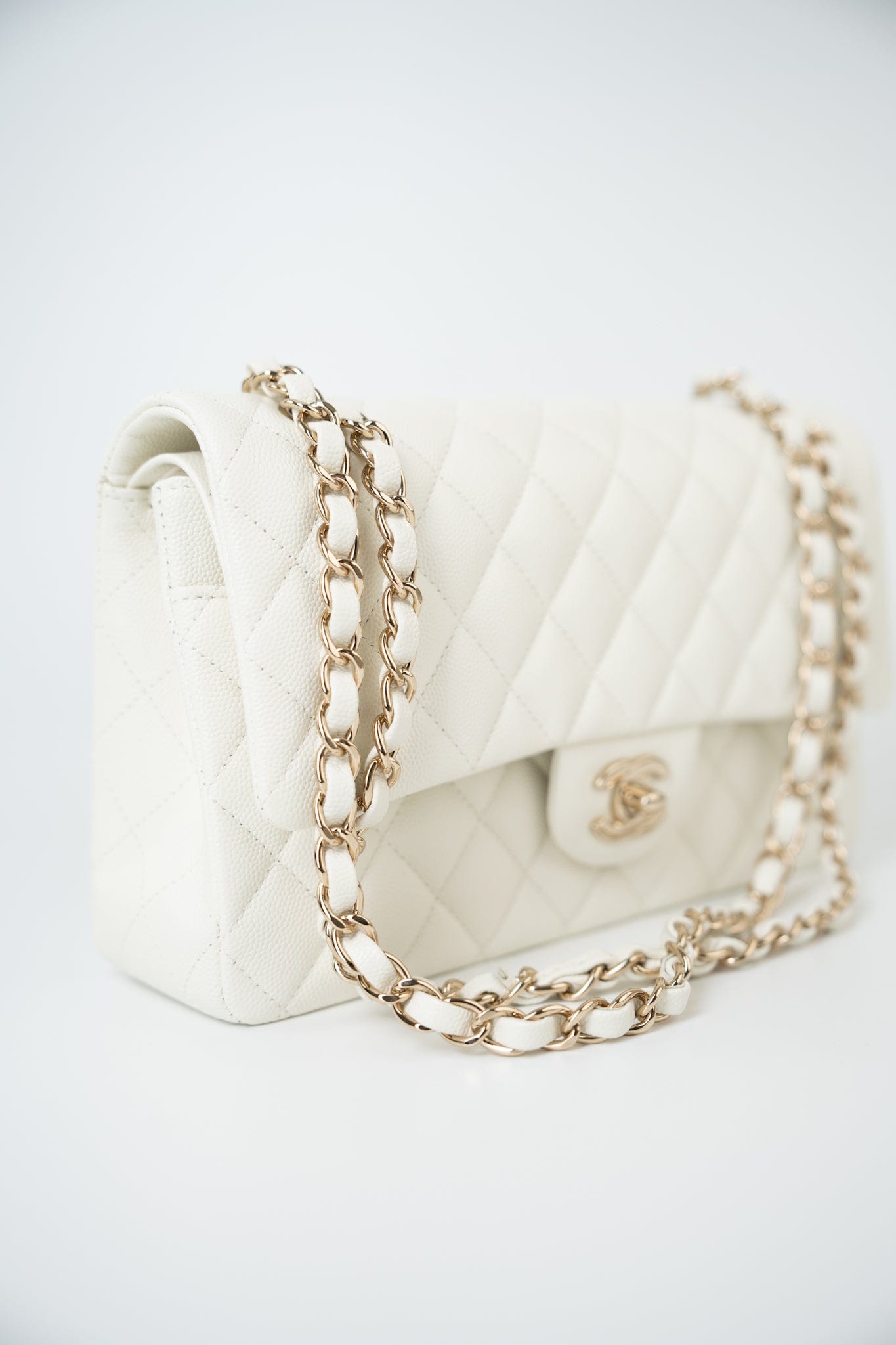 21A White/ Ivory Caviar Quilted Classic Flap Medium Light Gold Hardware