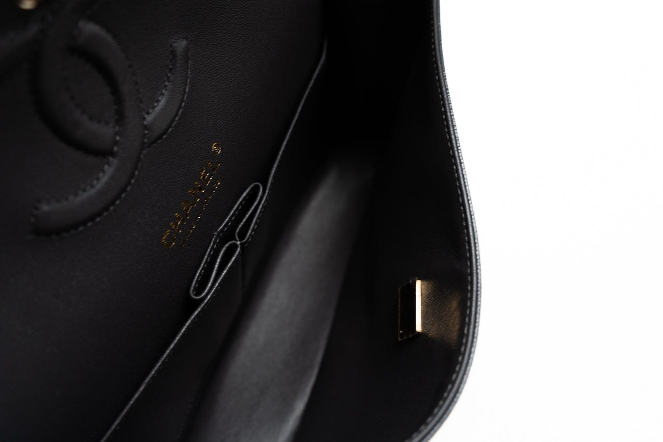 21B Grey Caviar Quilted Classic Flap Medium Light Gold Hardware