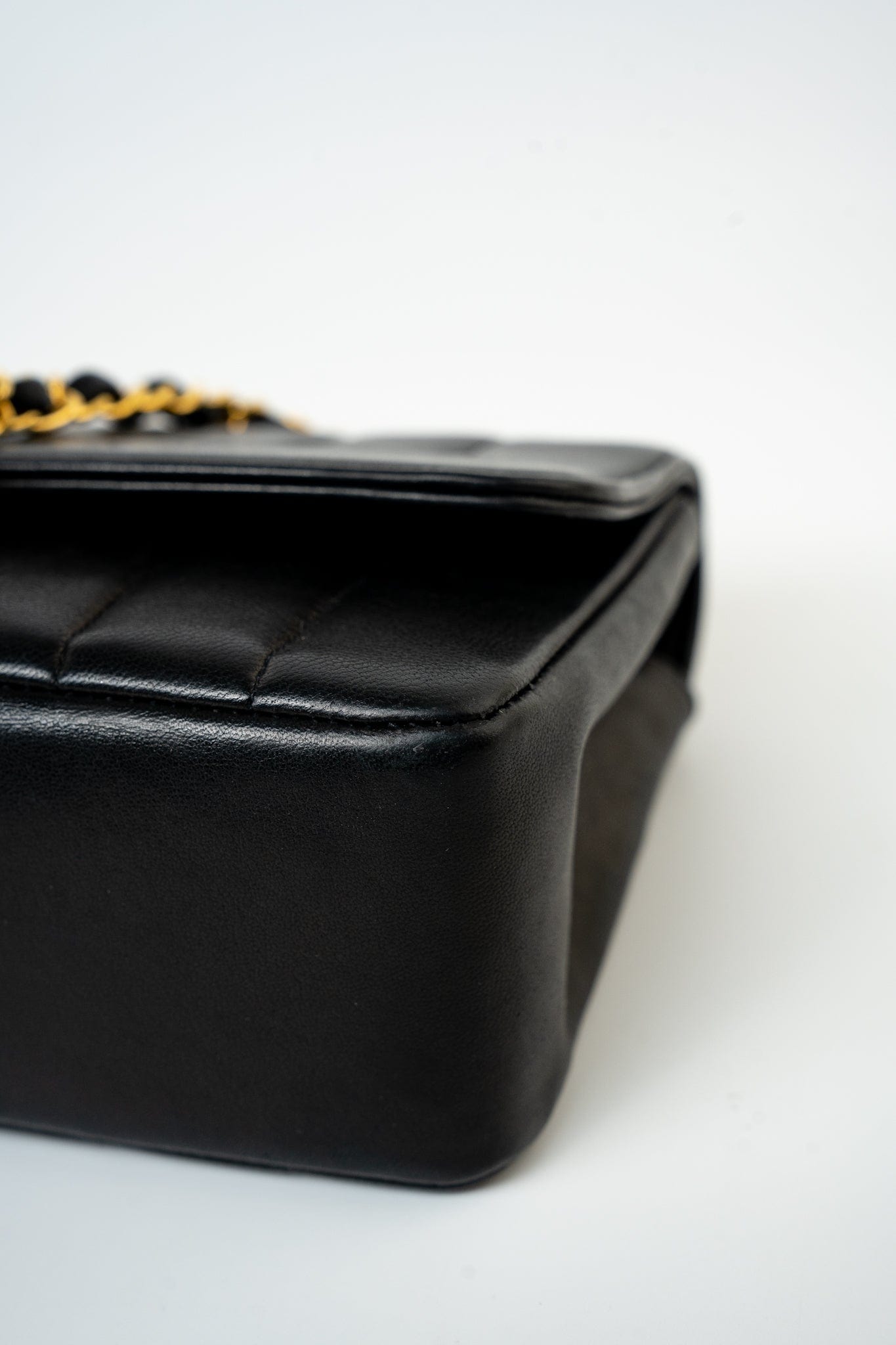 Vintage Black Vertical Lambskin Quilted Single Flap Gold Hardware