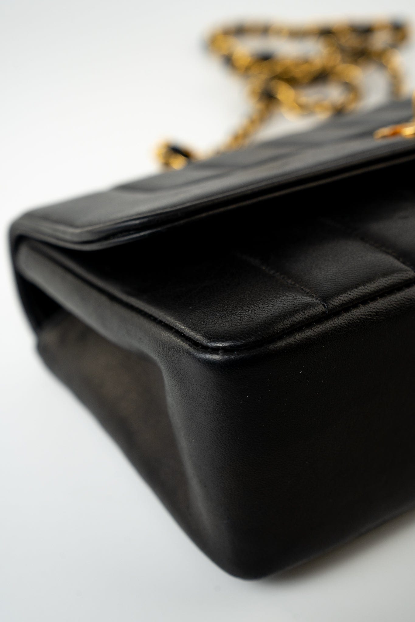 Vintage Black Vertical Lambskin Quilted Single Flap Gold Hardware