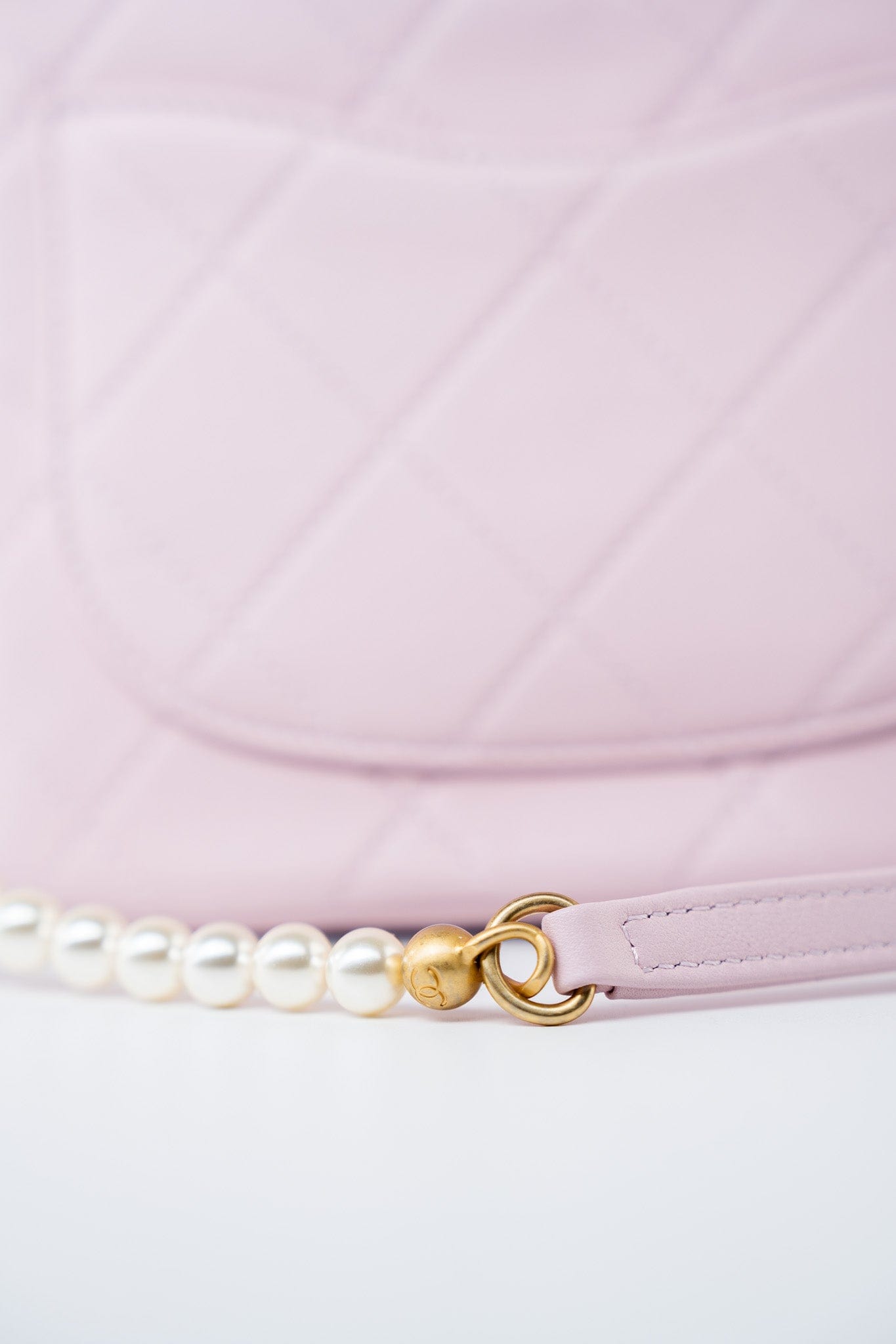 21S Light Pink / Rose Clair Calfskin Quilted All About Pearls Small Hobo Bag