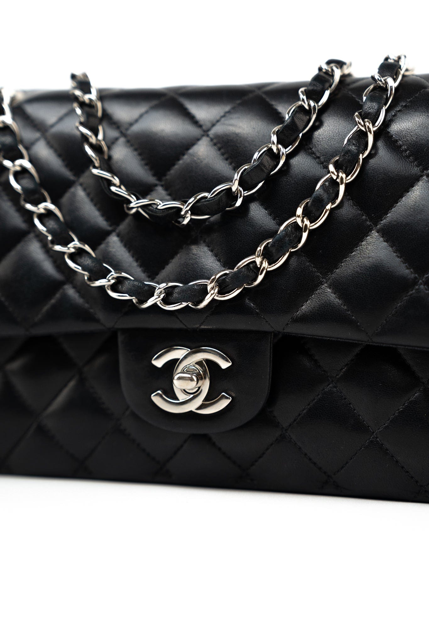 Vintage Black Lambskin Quilted Classic Flap Medium Silver Hardware