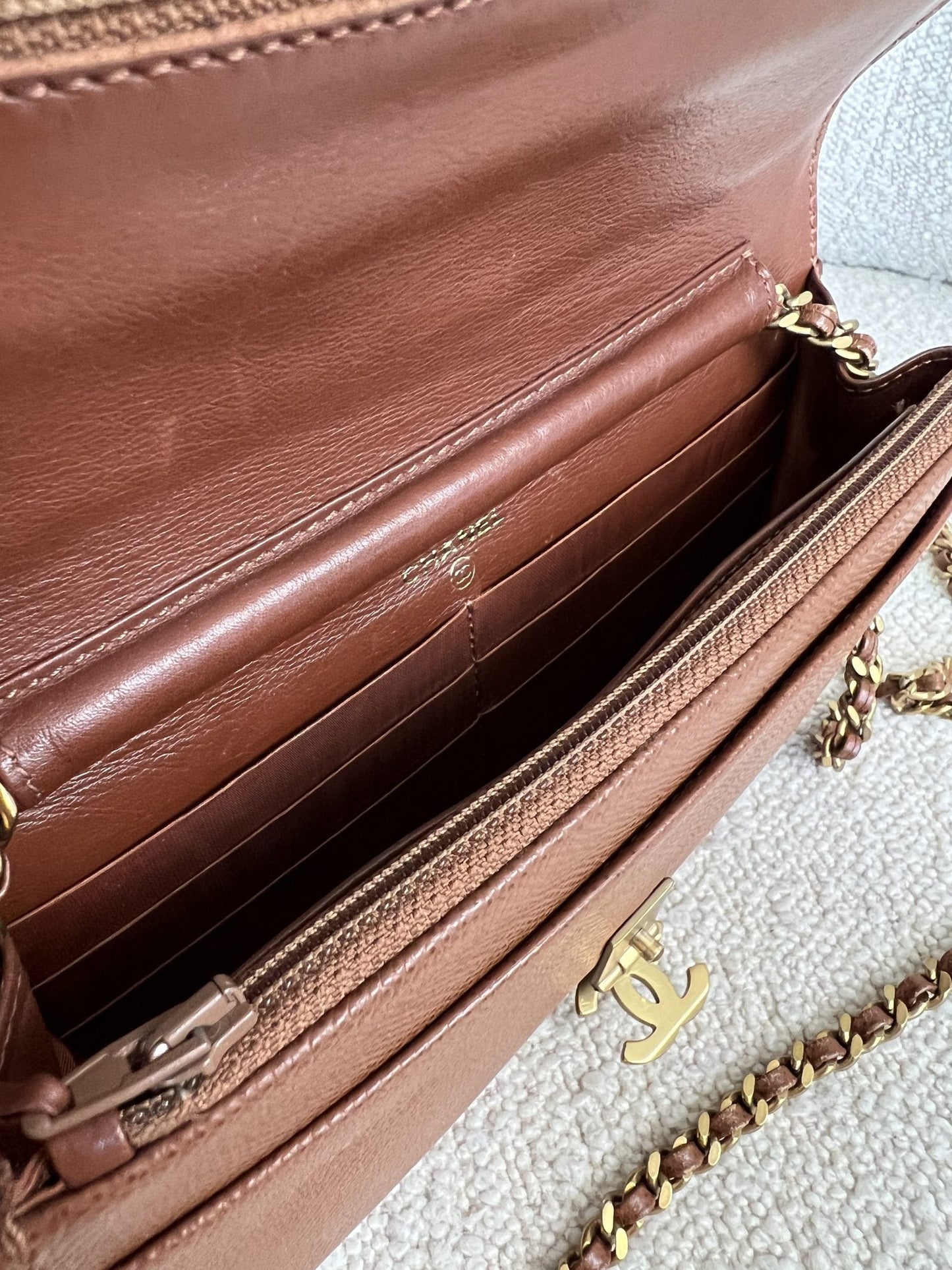 Vintage Brown Caviar Wallet On Chain AGHW