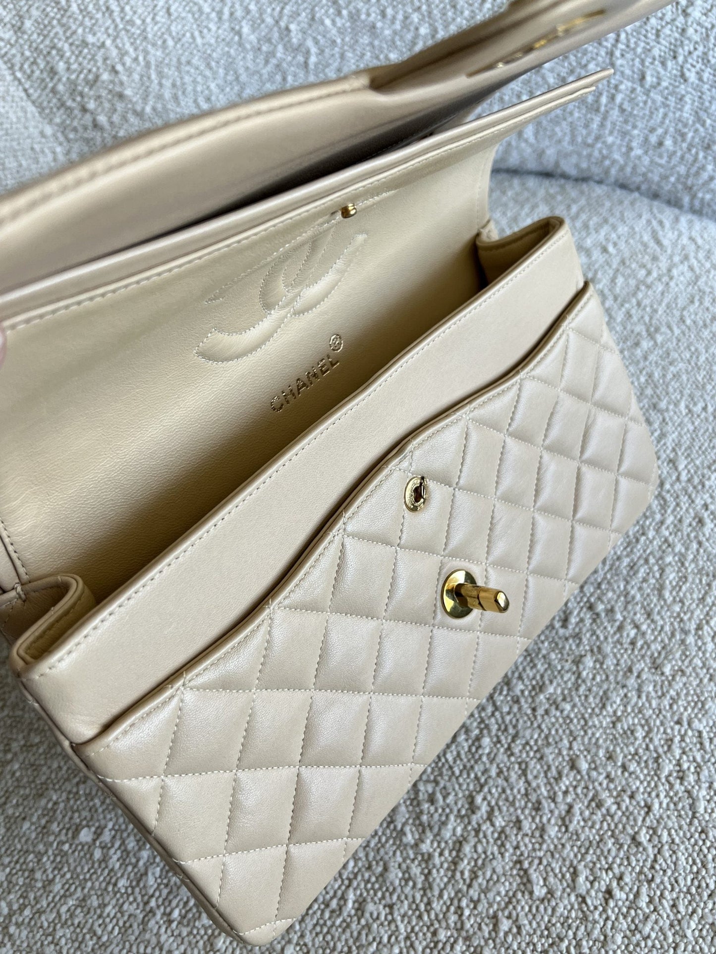 Vintage Light Beige Lambskin Quilted Classic Flap Medium GHW