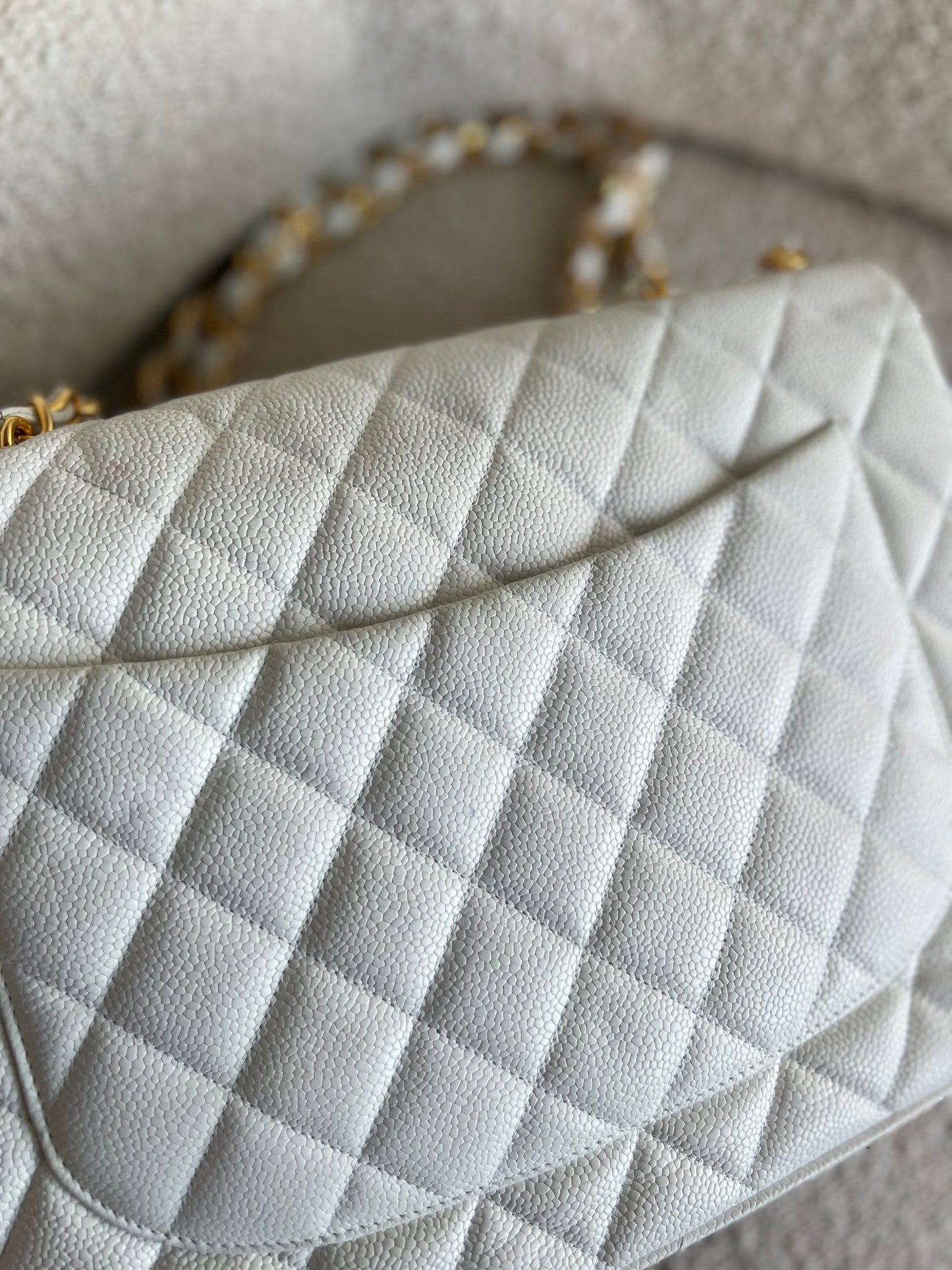 Vintage White Caviar Quilted Jumbo Single Flap GHW