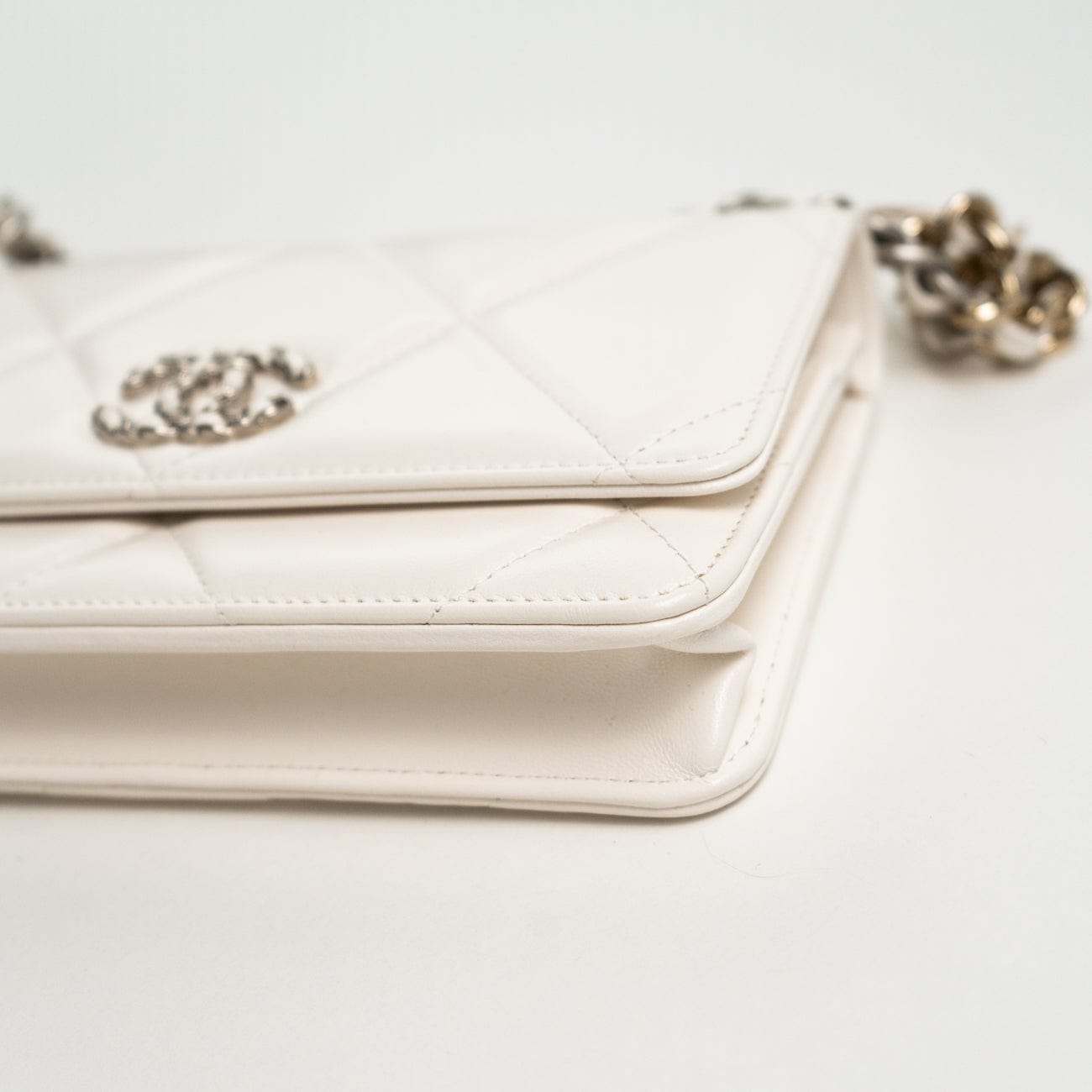 White Lambskin Quilted 19 Wallet on Chain (WOC)