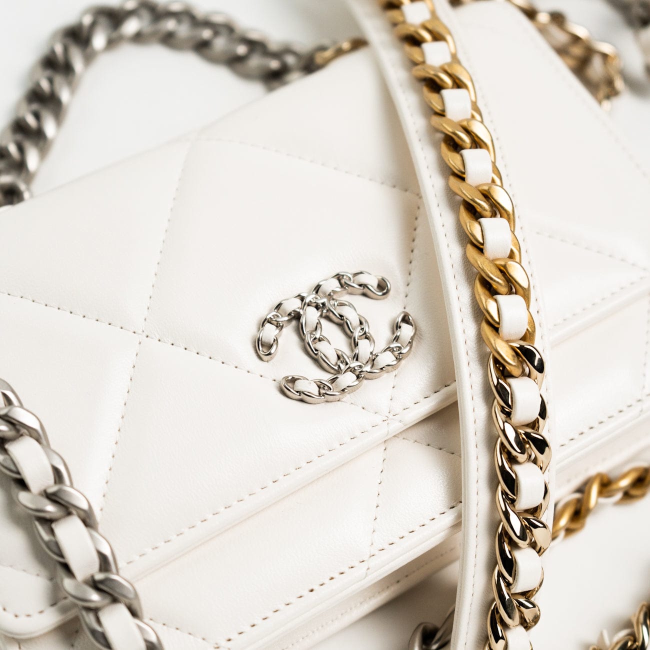 White Lambskin Quilted 19 Wallet on Chain (WOC)