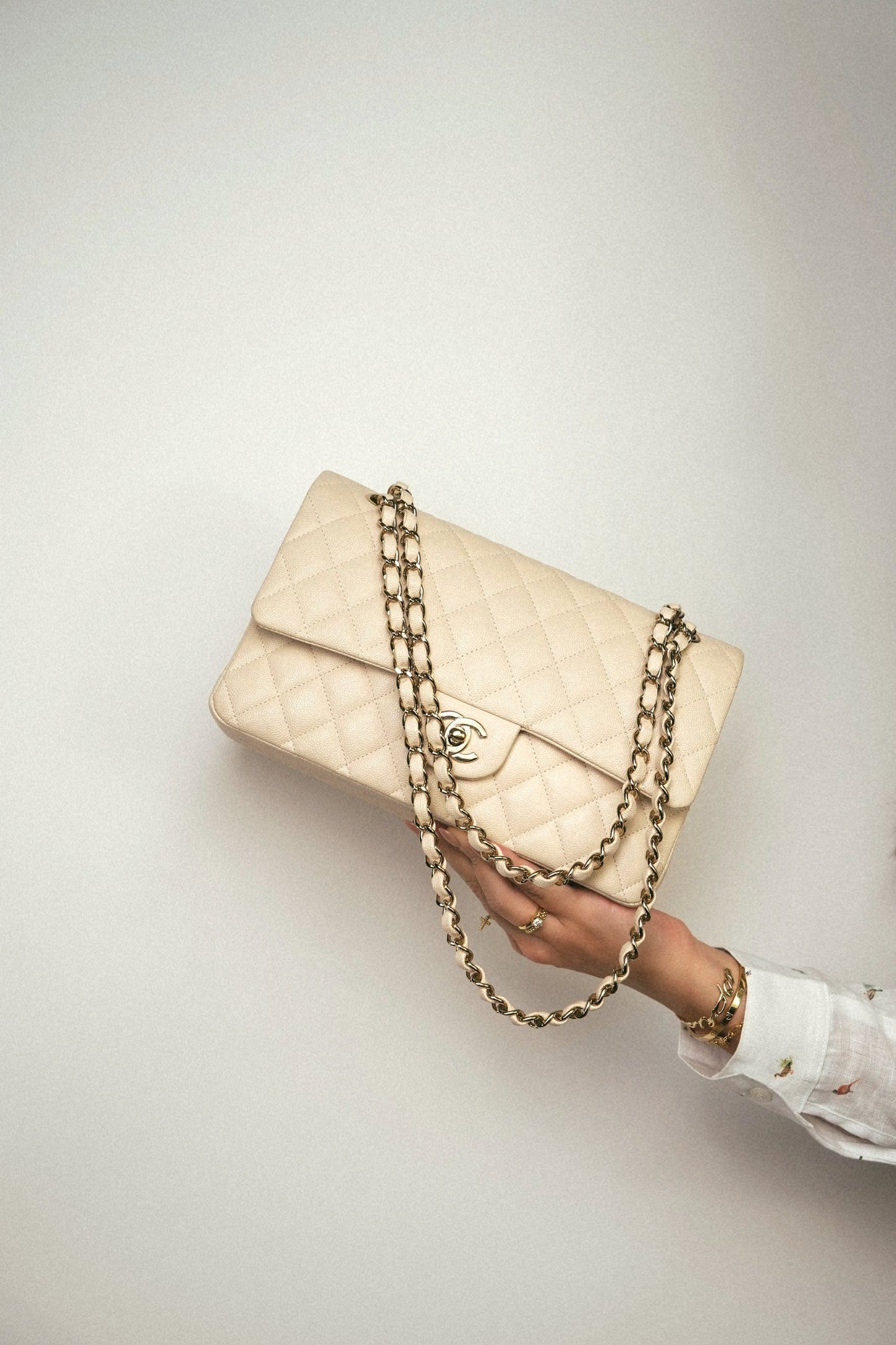 20C Light Beige Caviar Quilted Classic Flap Medium Light Gold Hardware