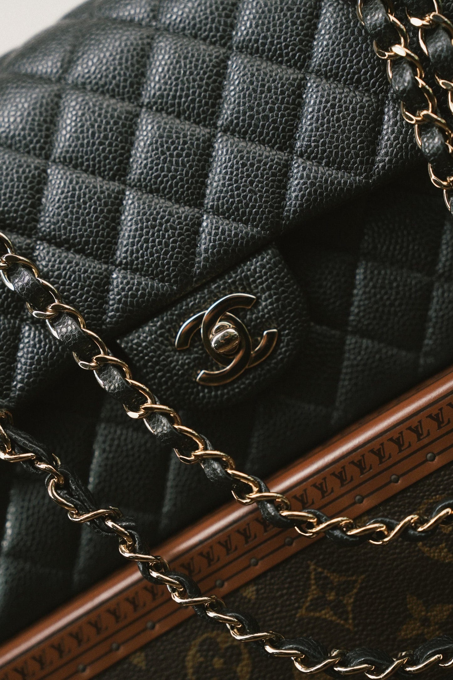 18S Dark Grey/Charcoal Caviar Quilted Classic Flap Medium Light Gold Hardware