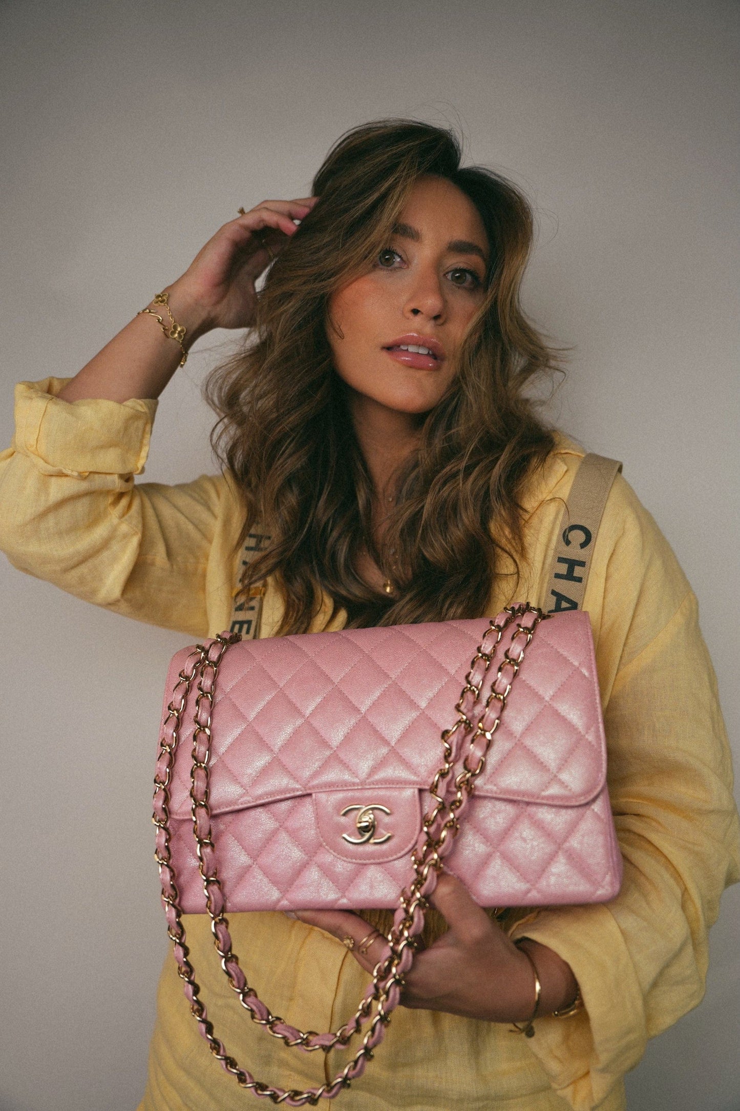 19S Iridescent Pink Caviar Quilted Jumbo Classic Flap Light Gold Hardware