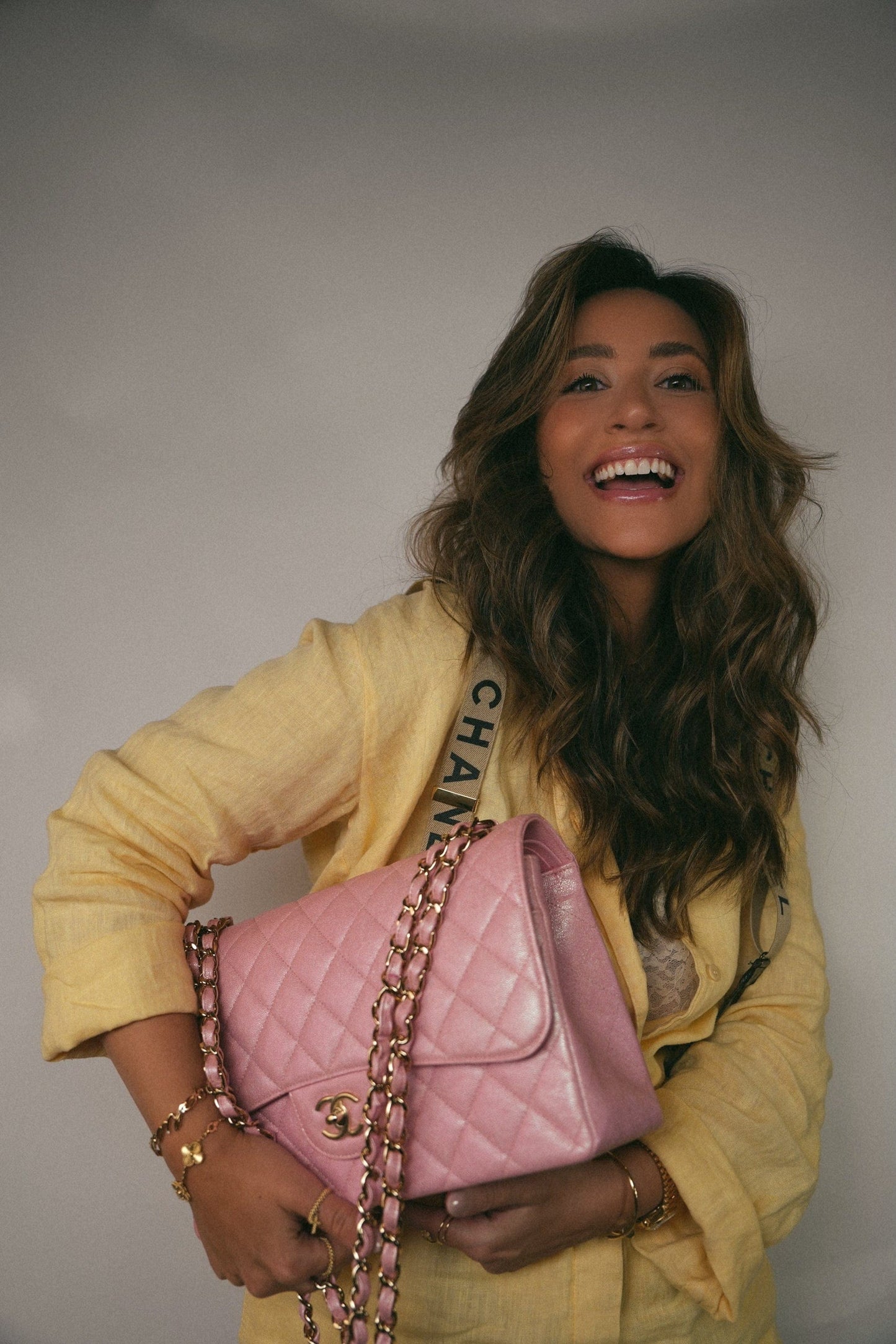 19S Iridescent Pink Caviar Quilted Jumbo Classic Flap Light Gold Hardware