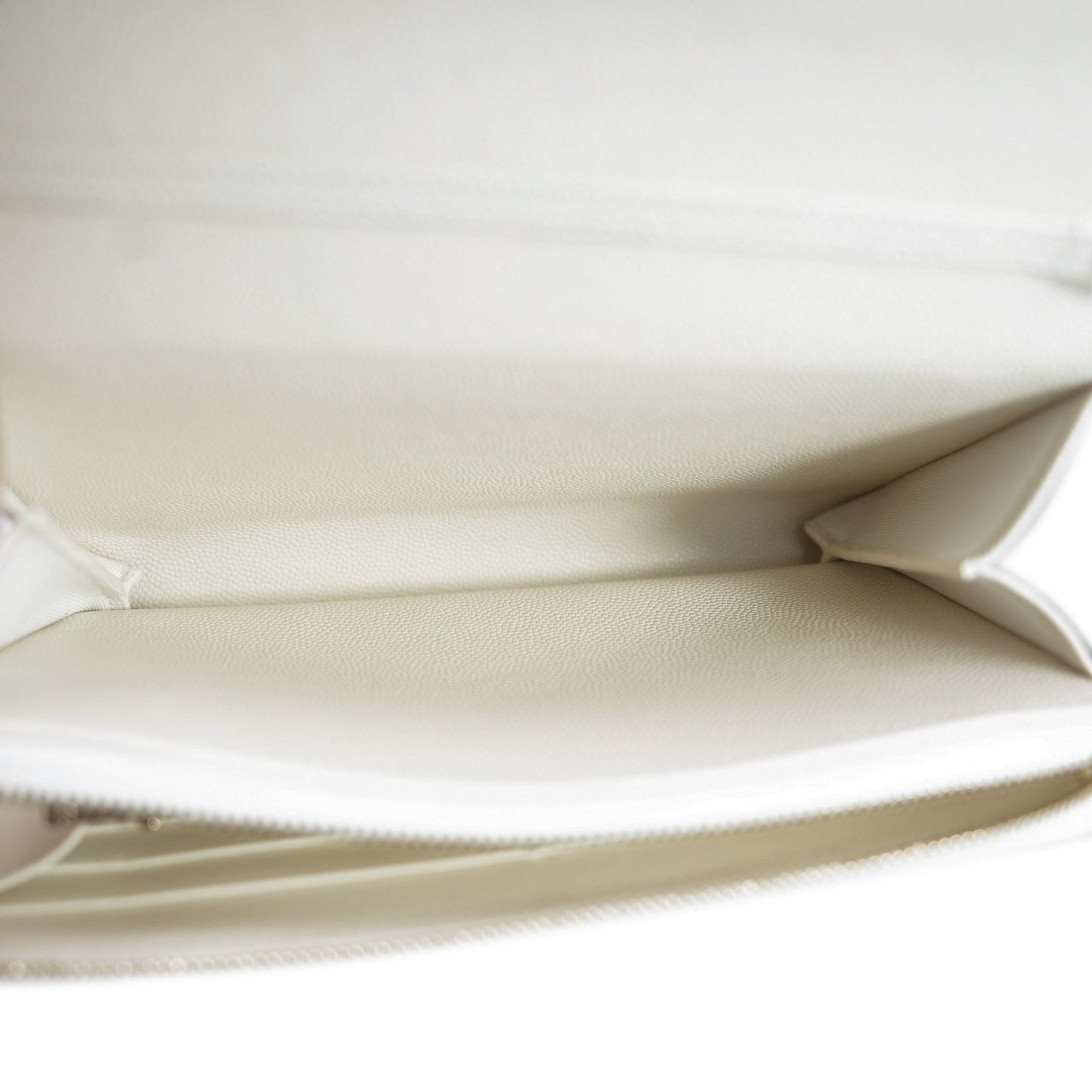 White Caviar Quilted Phone Holder Wallet On Chain LGHW