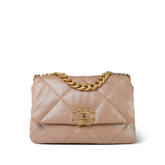 22B Pearly Beige Goatskin Quilted 19 Flap Small Mixed Hardware by