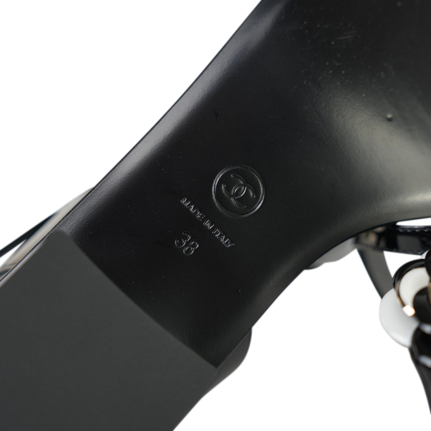 22A Black/White Patent Calfskin Camellia Thong Sandals Size 38