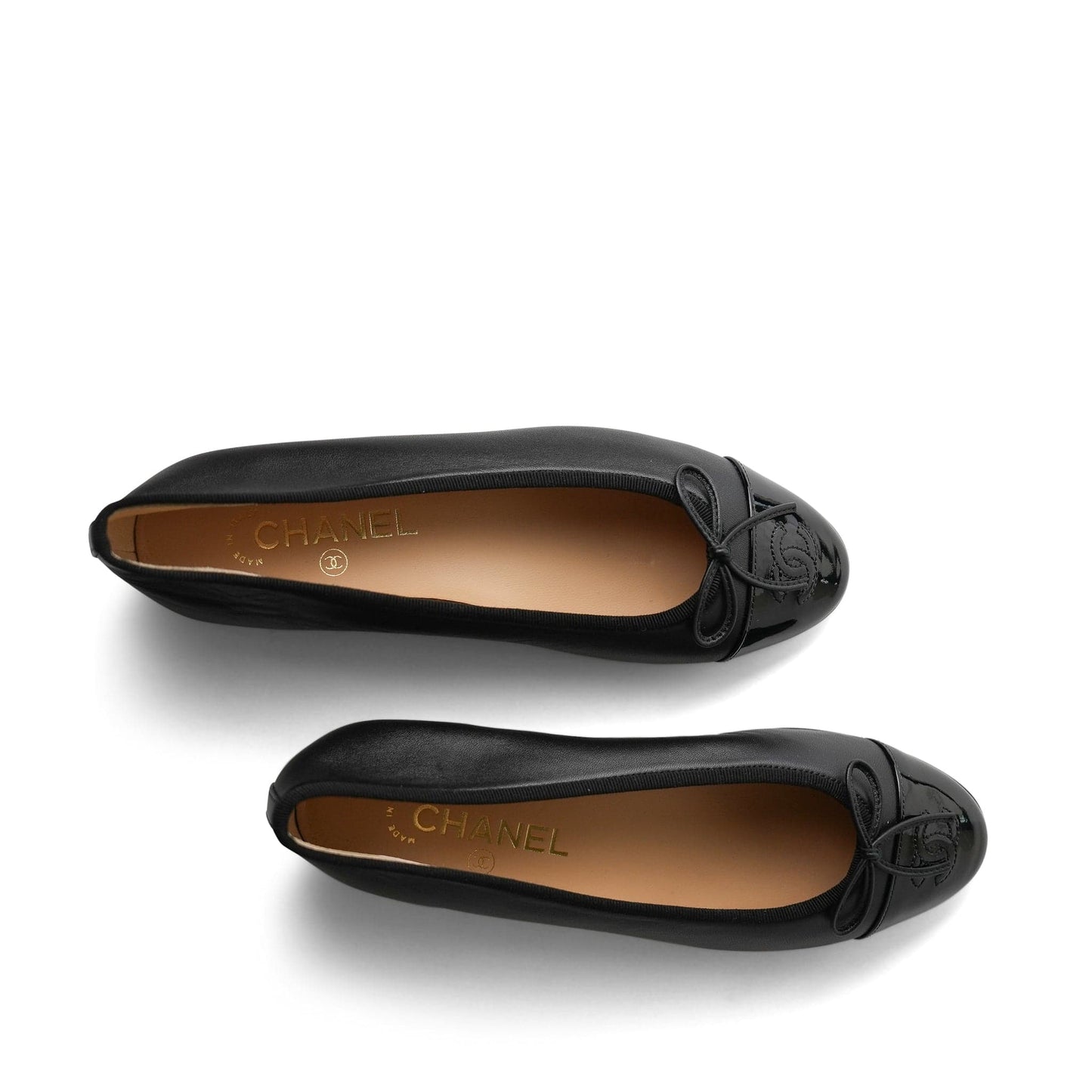 10C Black Lambskin Patent Cap Toe CC Ballerina Flats Size 38