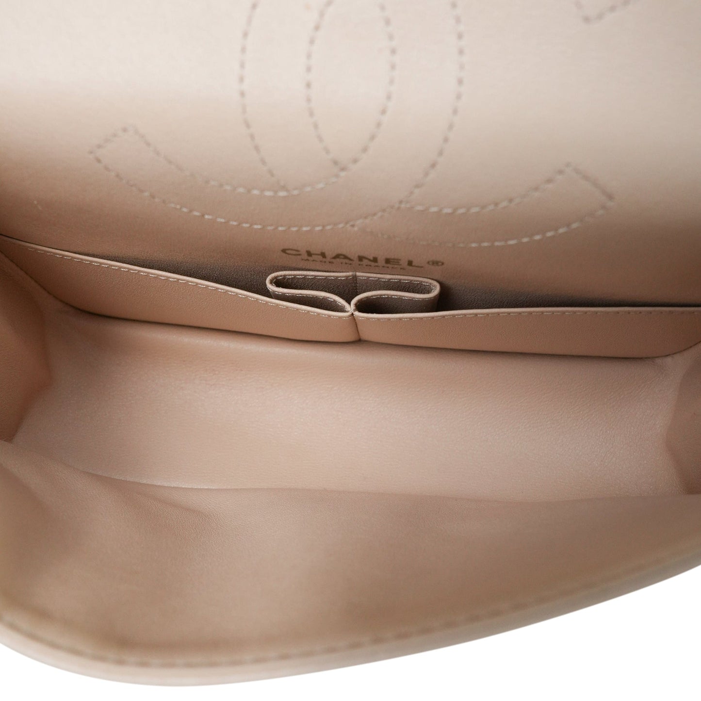 18A Beige Crumpled Calfskin Quilted Reissue 2.55 225 Aged Gold Hardware