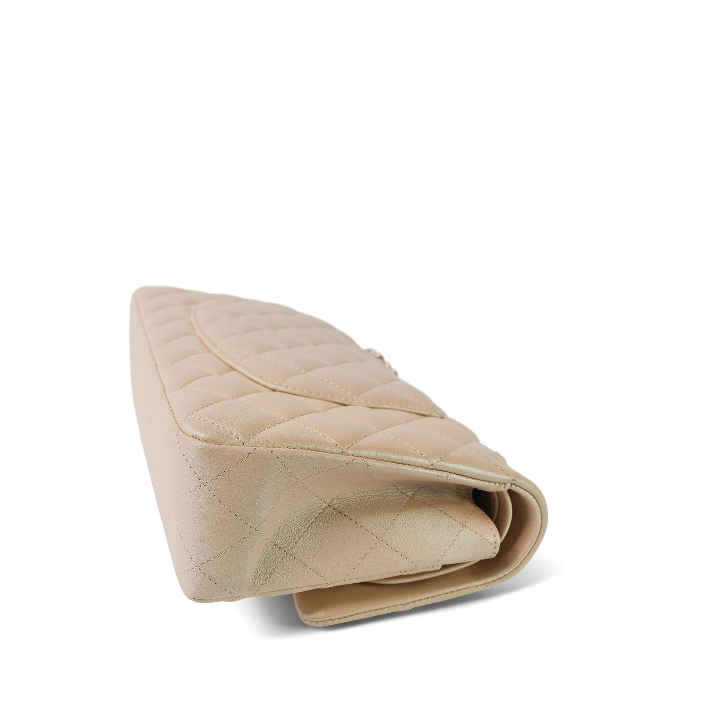 21S Pearly Beige Lambskin Quilted Classic Flap Medium Light Gold Hardware