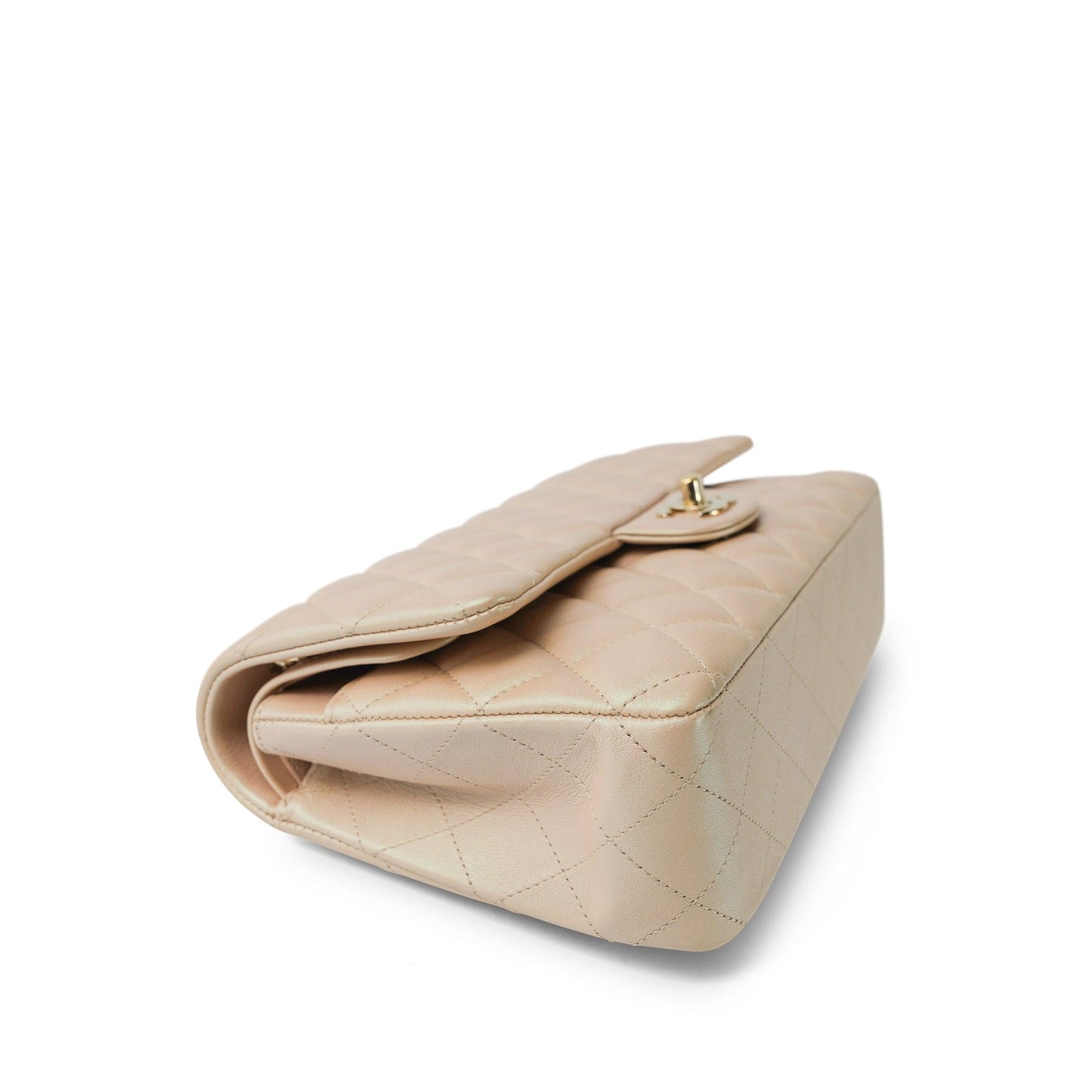 21S Pearly Beige Lambskin Quilted Classic Flap Medium Light Gold Hardware