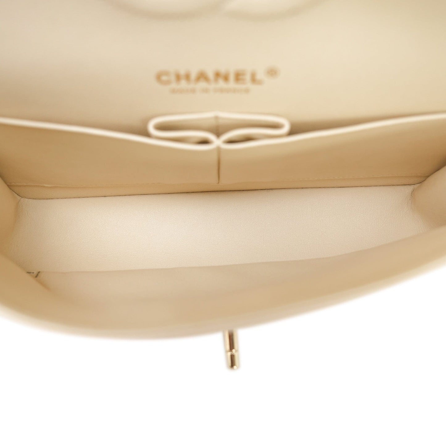 20C Beige/Ivory Caviar Quilted Classic Flap Medium LGHW