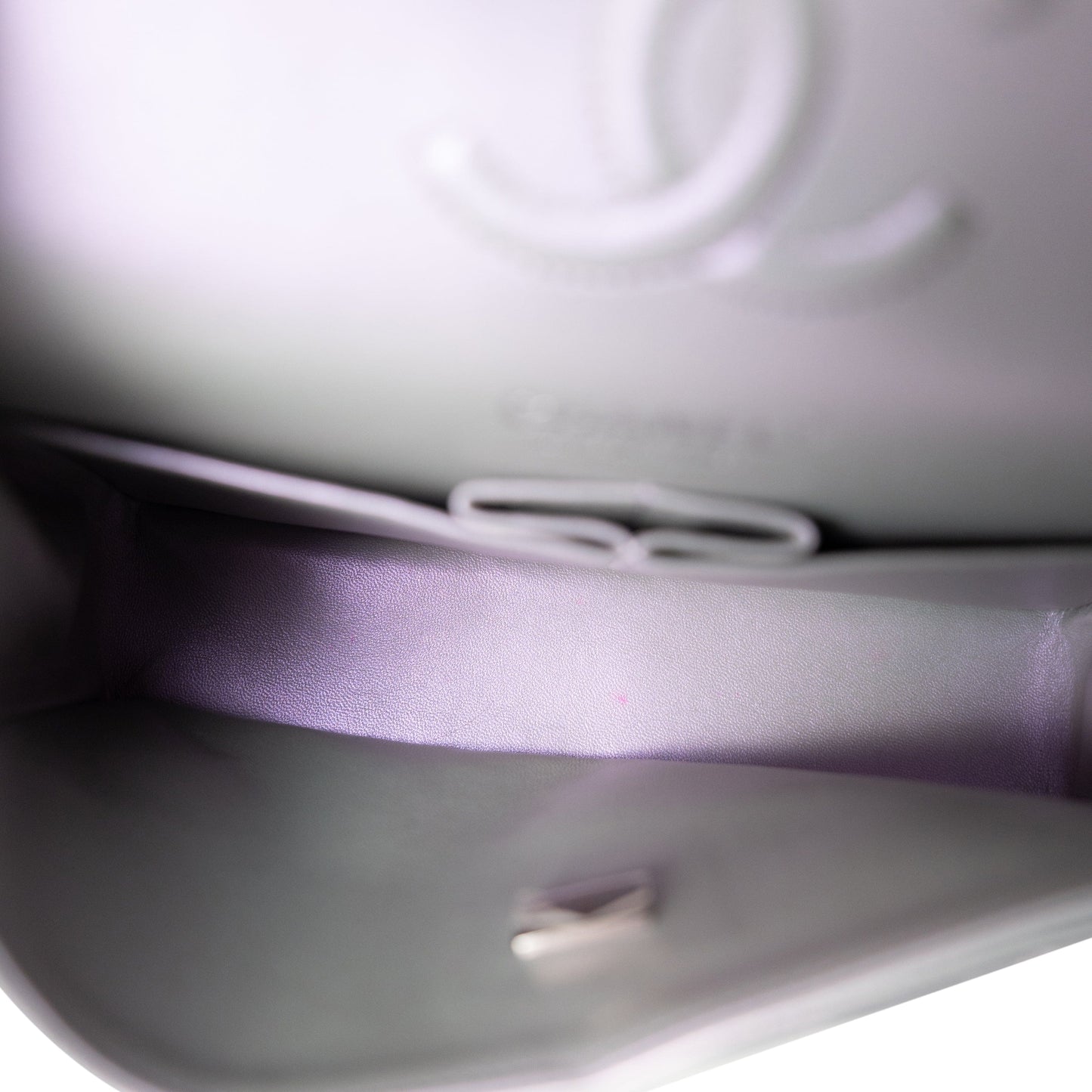 21K Iridescent Pearl Lilac Calfskin Quilted Classic Double Flap Small SHW