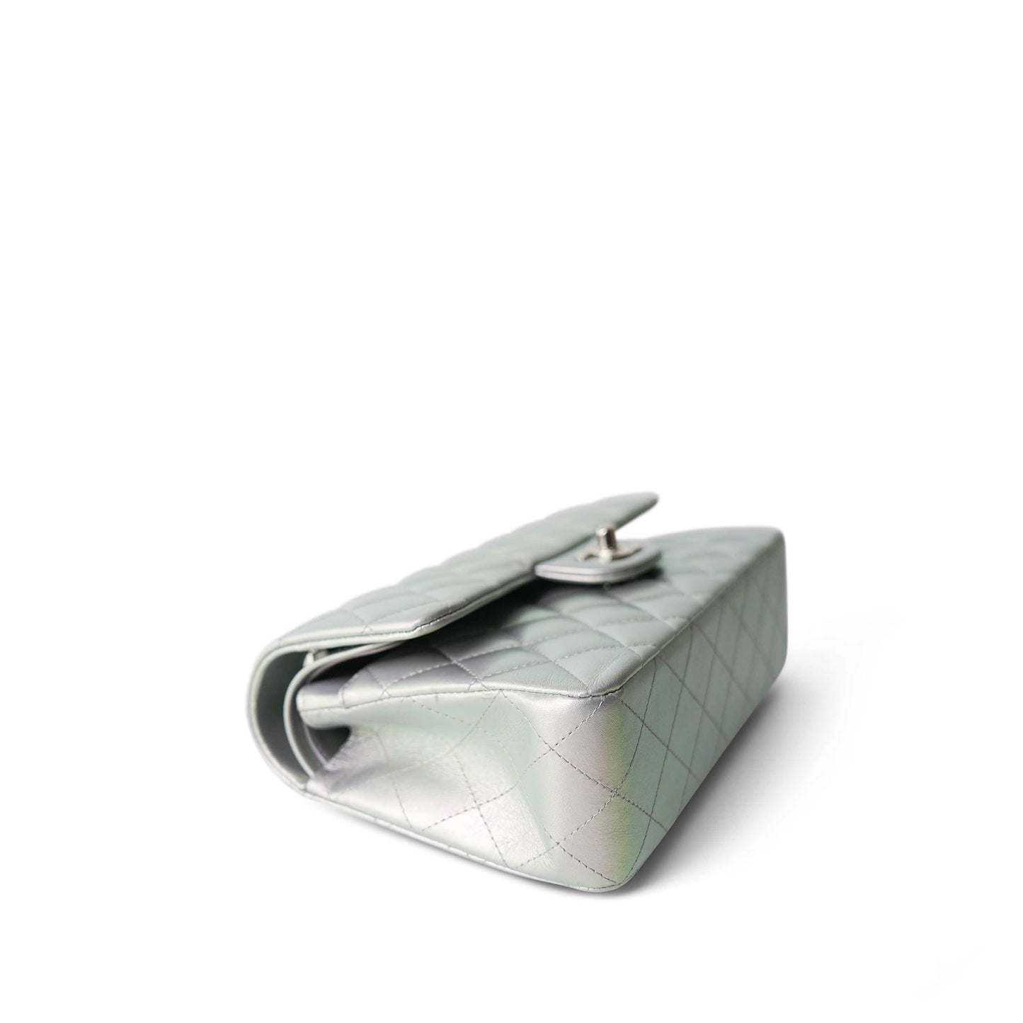 21K Iridescent Pearl Lilac Calfskin Quilted Classic Double Flap Small SHW