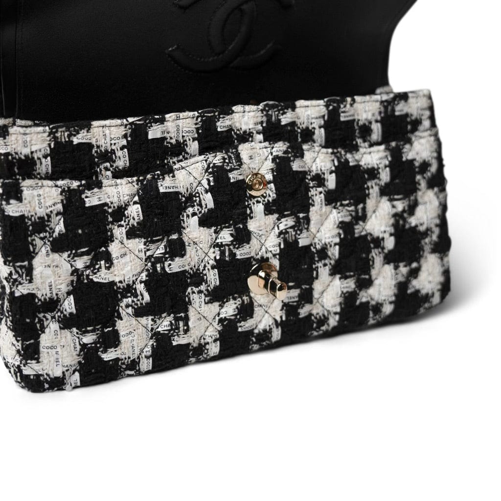 20S Black White Houndstooth Tweed Quilted Classic Flap Medium LGHW