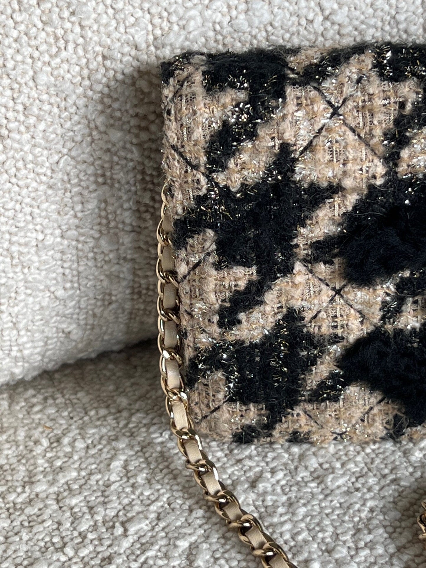 19K Beige and Black Houndstooth Tweed WOC