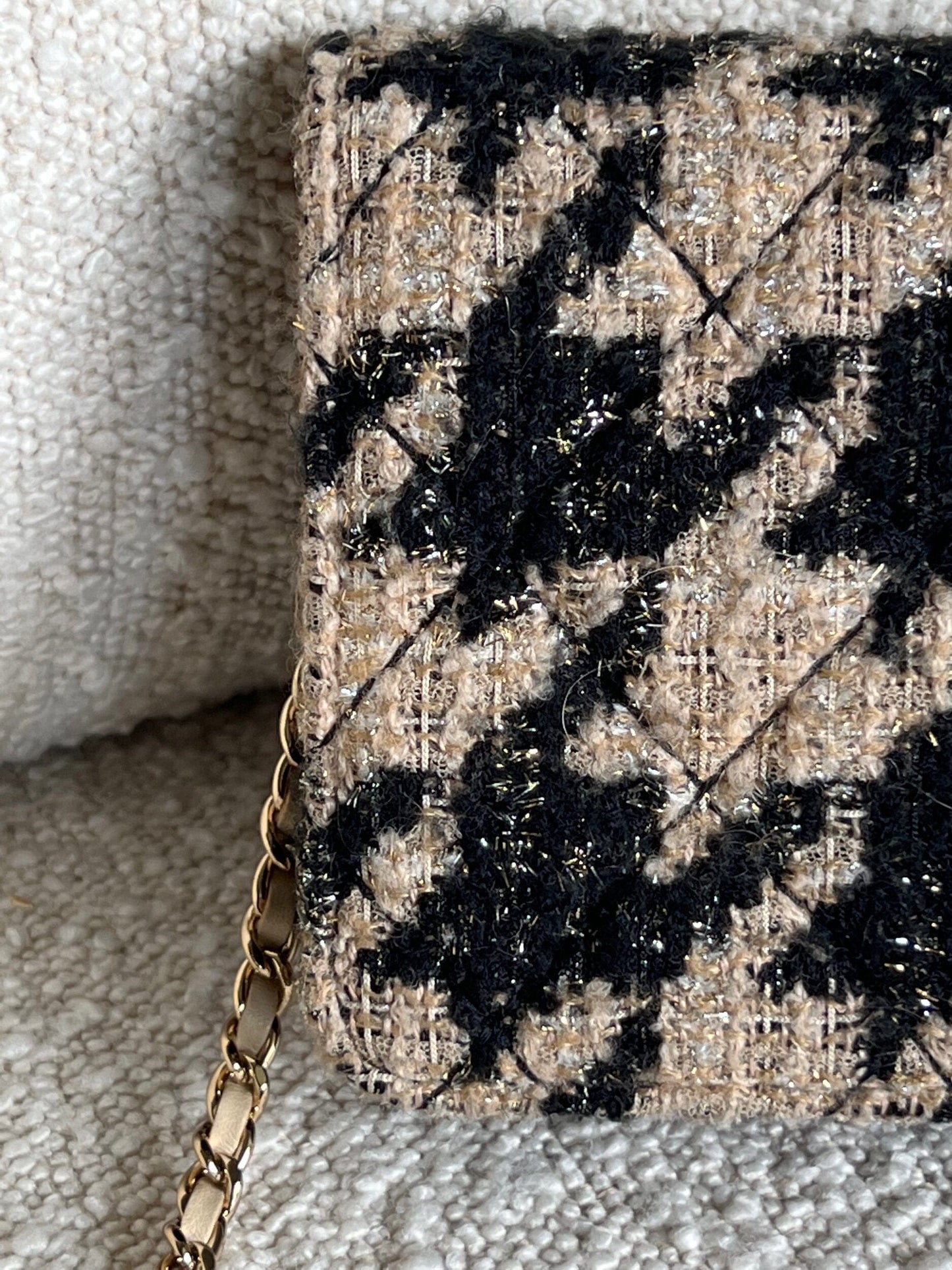 19K Beige and Black Houndstooth Tweed WOC