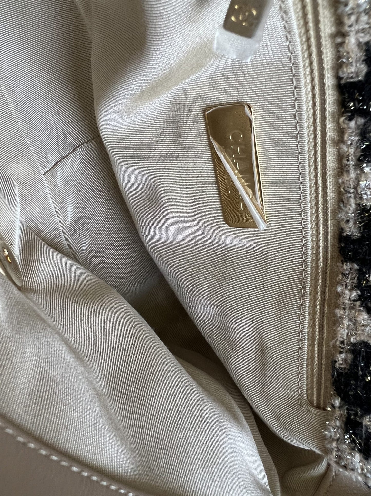 19K Houndstooth 19 Flap Beige/Black Small MHW