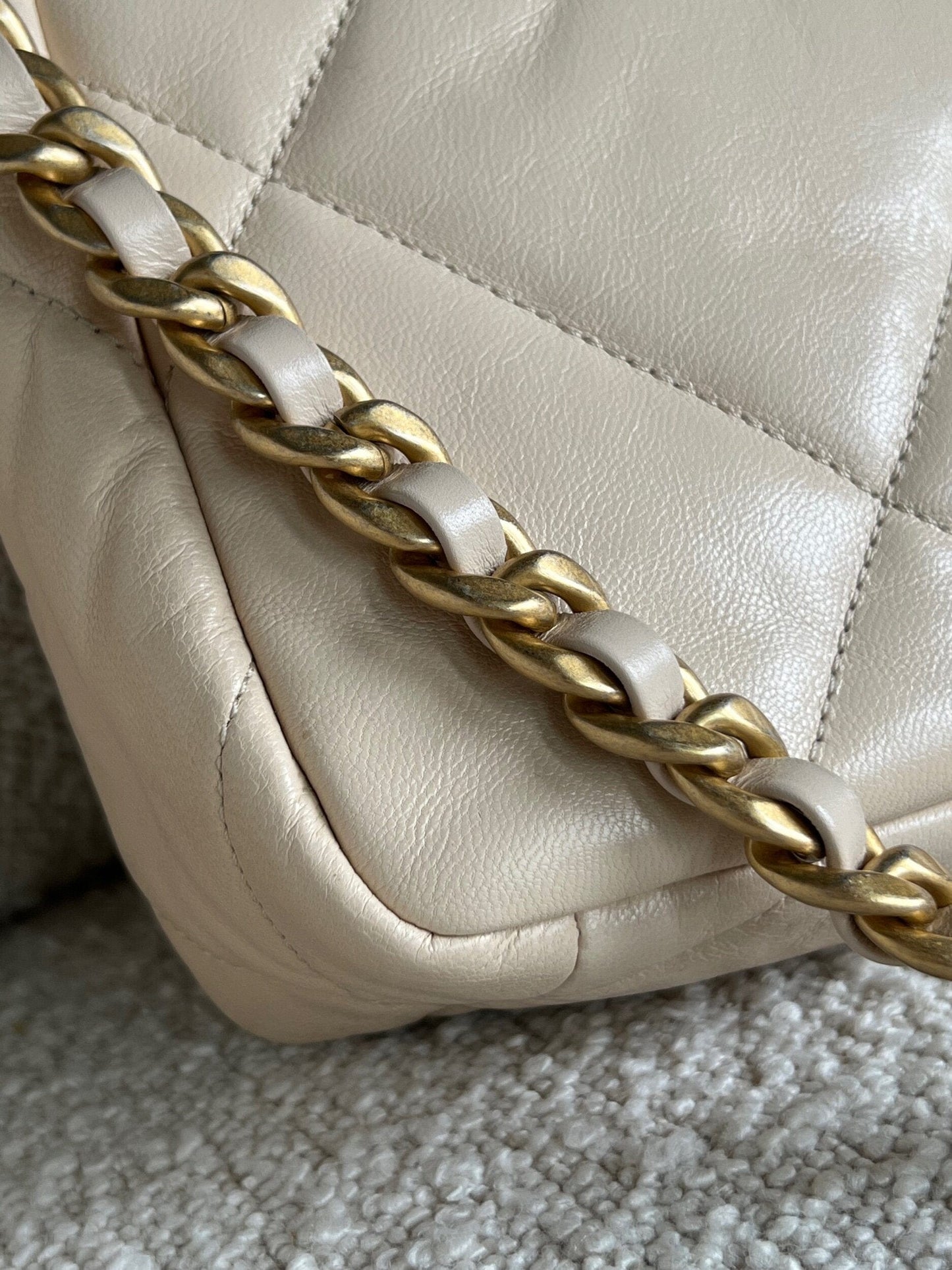 20A Small Beige Goatskin 19 Flap Mixed Hardware