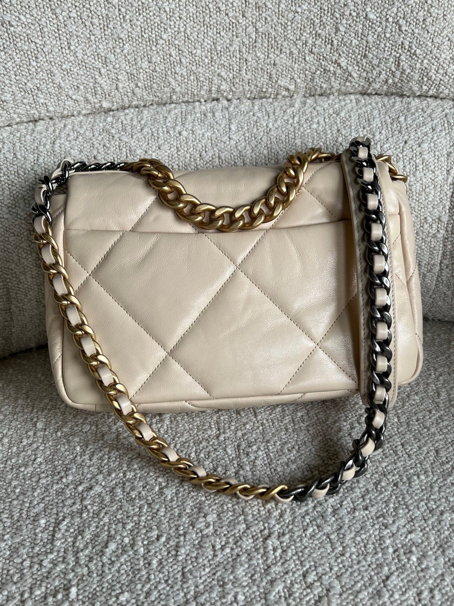 20A Small Beige Goatskin 19 Flap Mixed Hardware